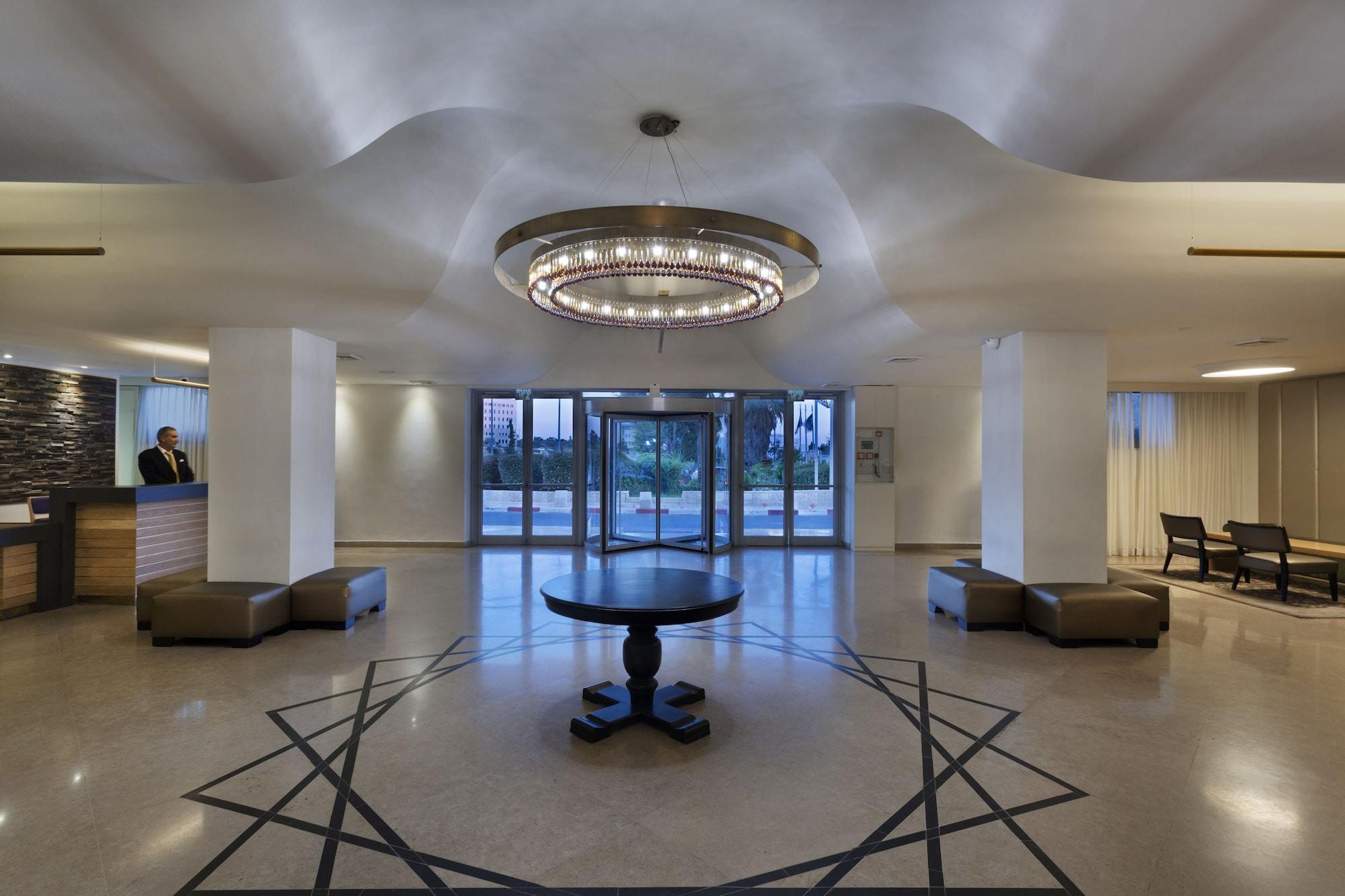 Vista Lobby Prima Park Hotel