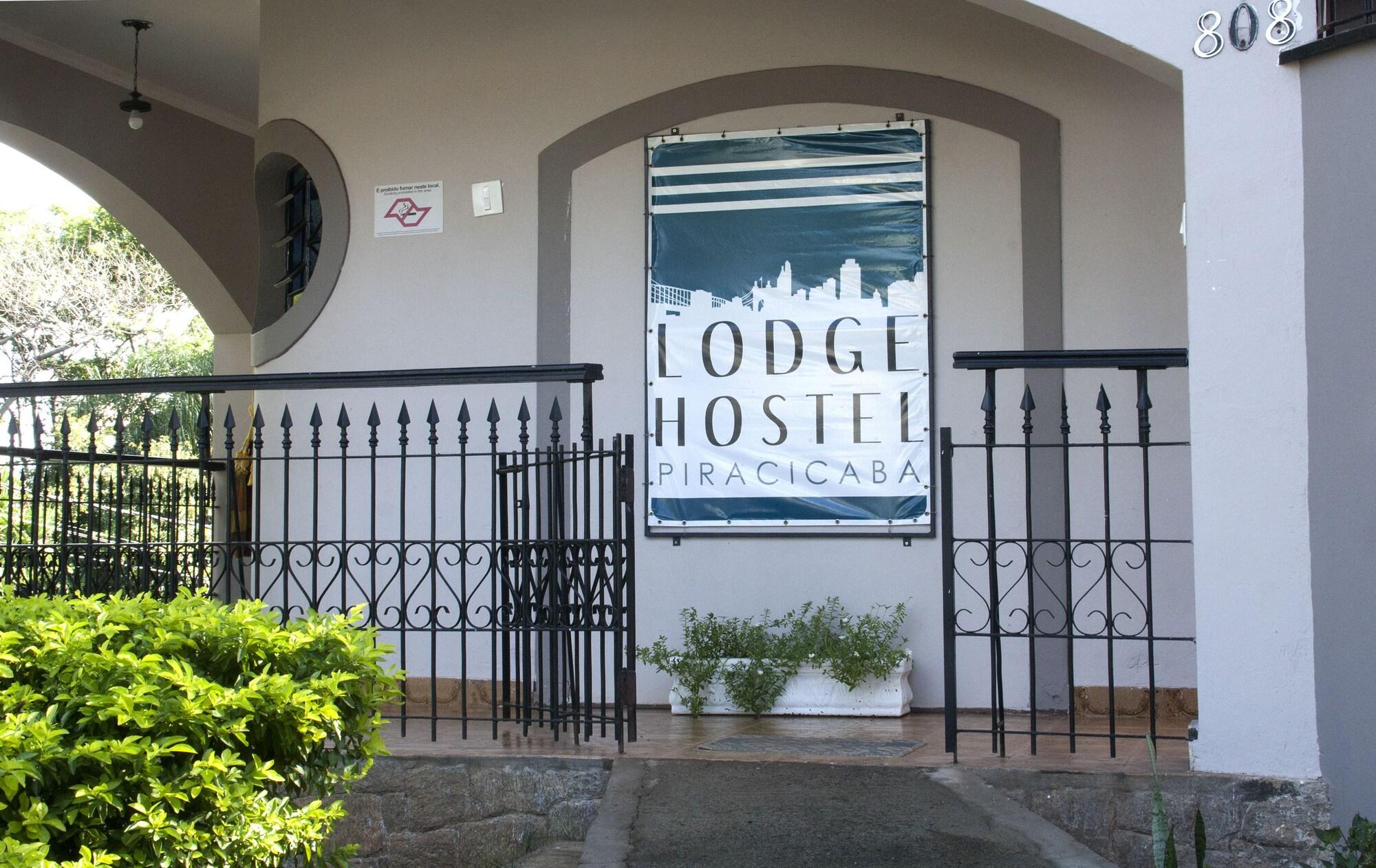 Vista Lobby Lodge Hostel