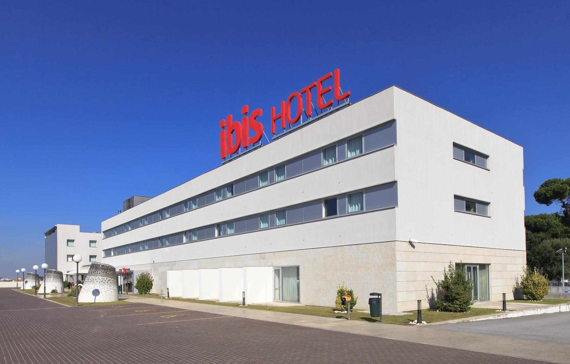 Vista Exterior ibis Porto Sao Joao