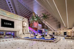 Alojamiento - Luxor Hotel and Casino