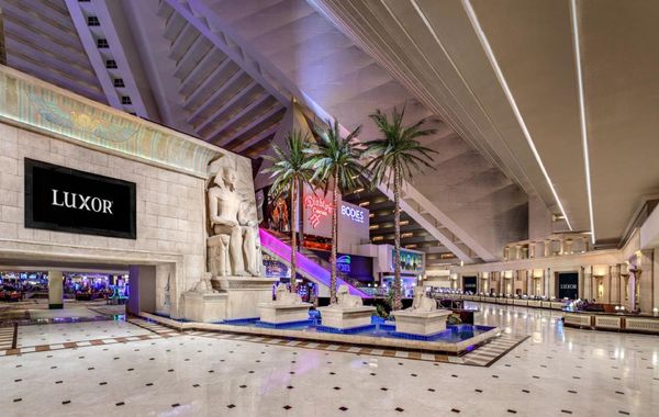 Luxor Hotel and Casino - Hoteles en Las Vegas, Nevada