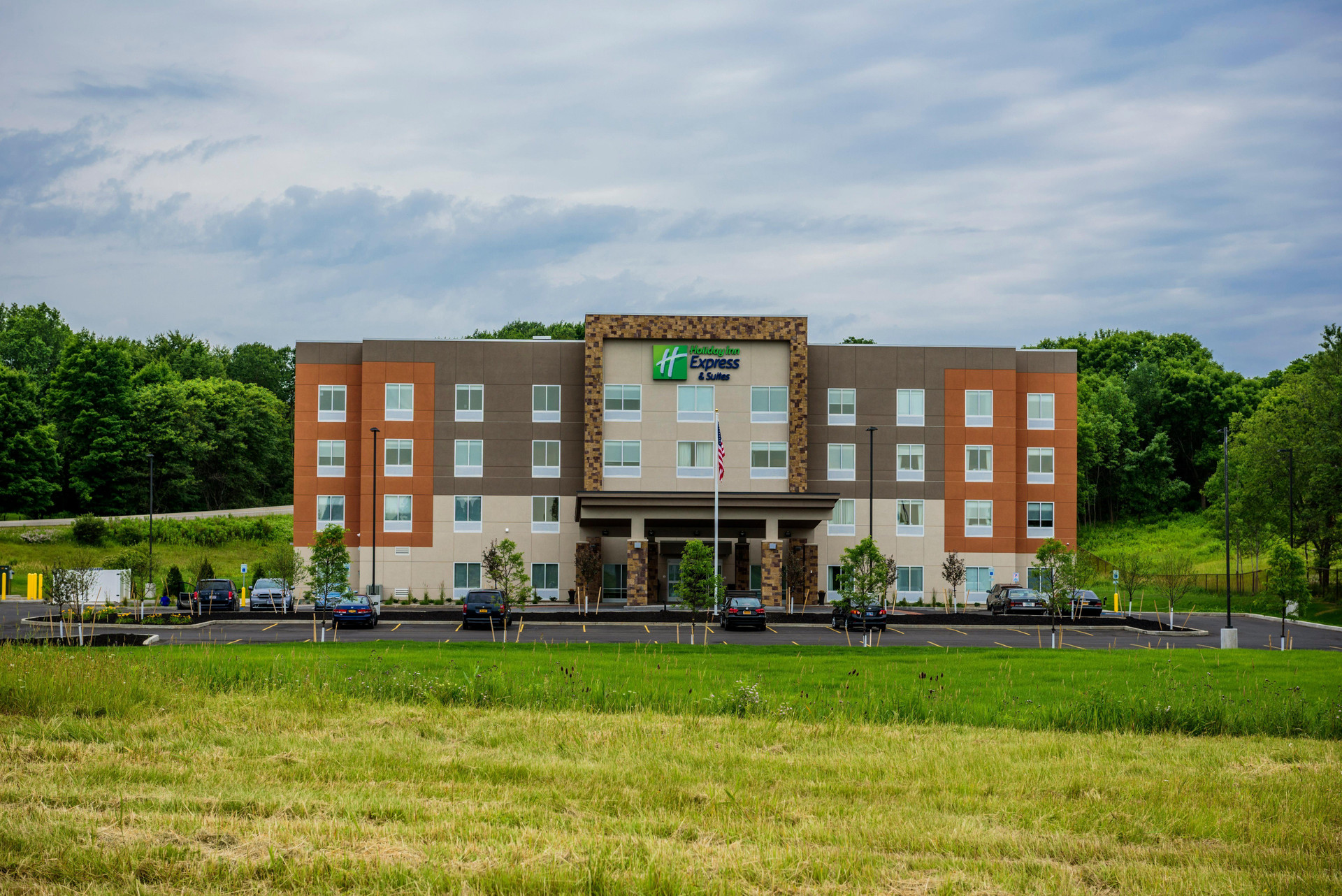 Vista Exterior Holiday Inn Express & Suites Jamestown
