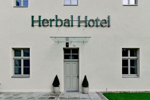 Alojamiento - Herbal Hotel