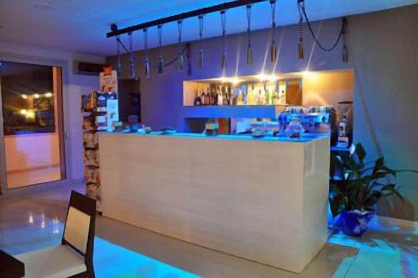 Bar/Salón La Punta