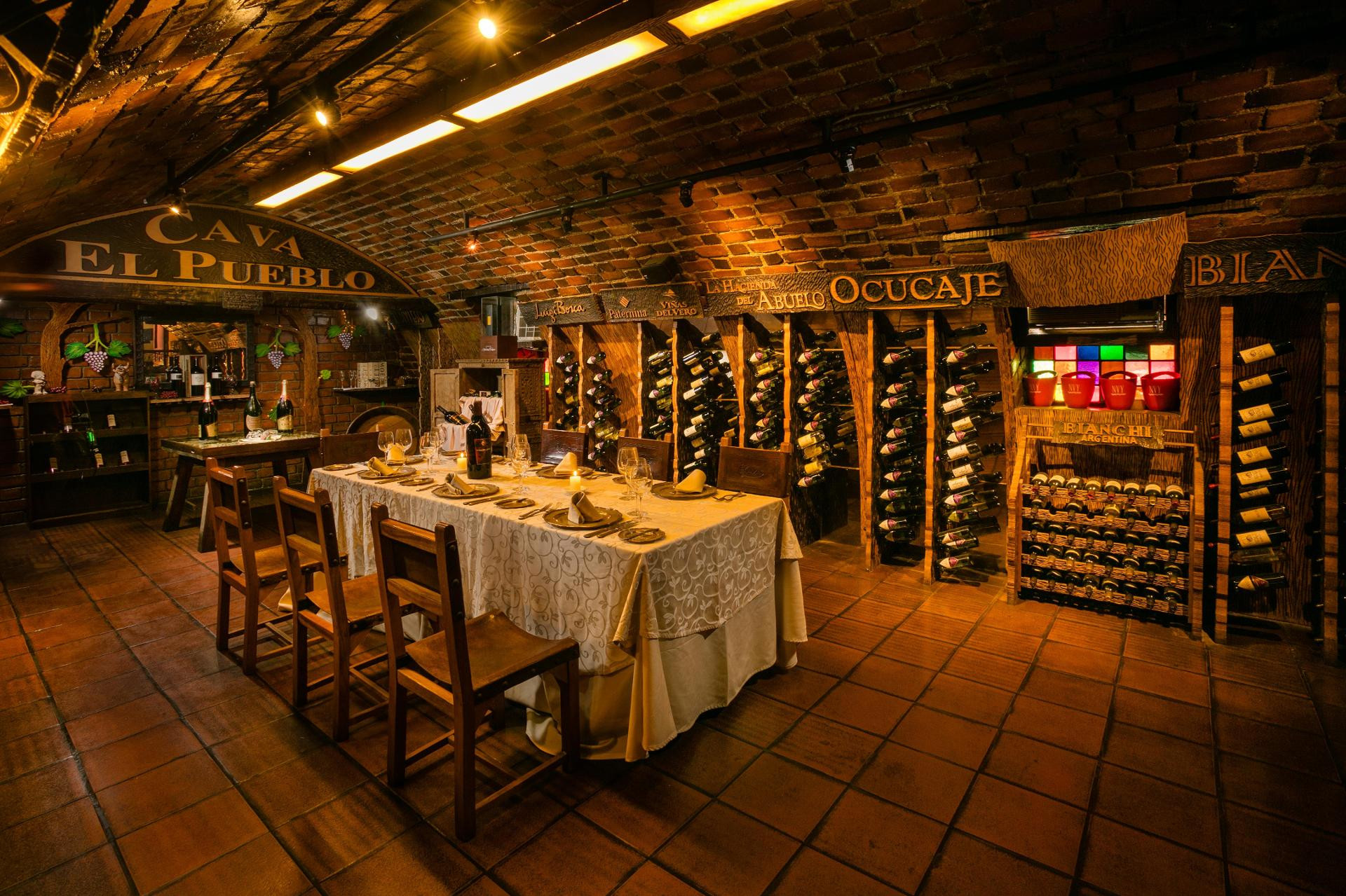 Bar/Salón El Pueblo Resort & Convention Center