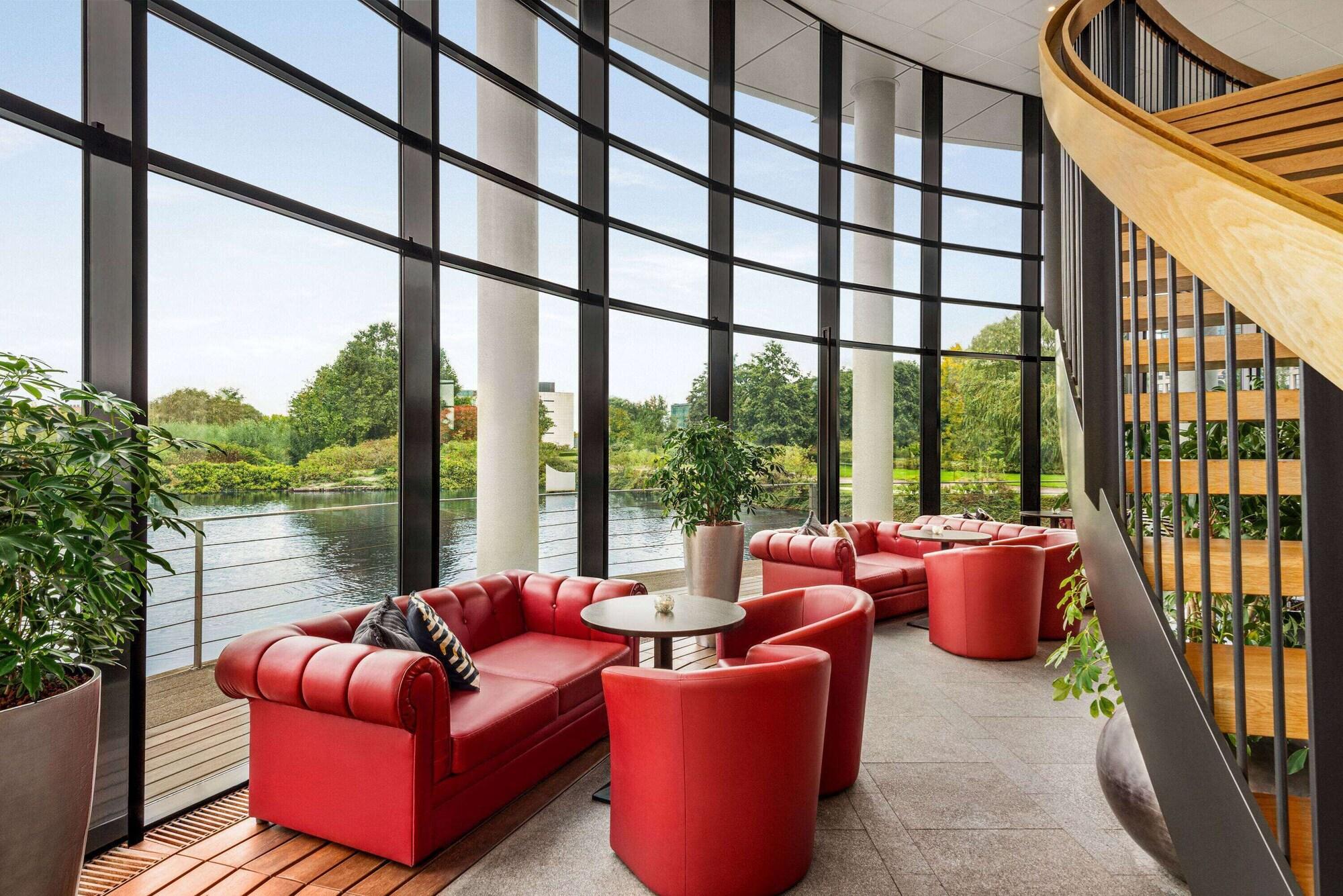 Vista Lobby Amedia Amsterdam Airport, Trademark Collection by Wyndham