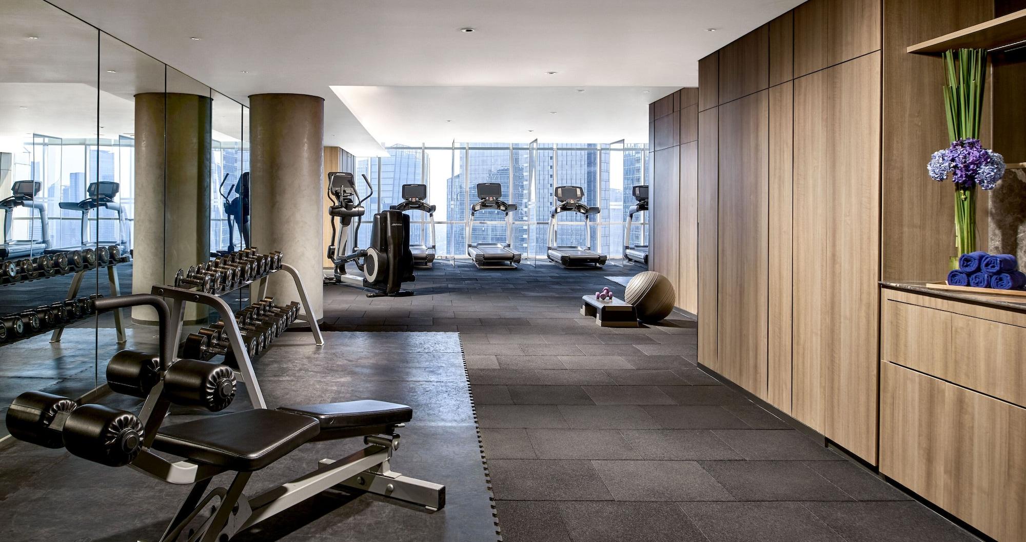 Gimnasio Oakwood Premier Cozmo Jakarta