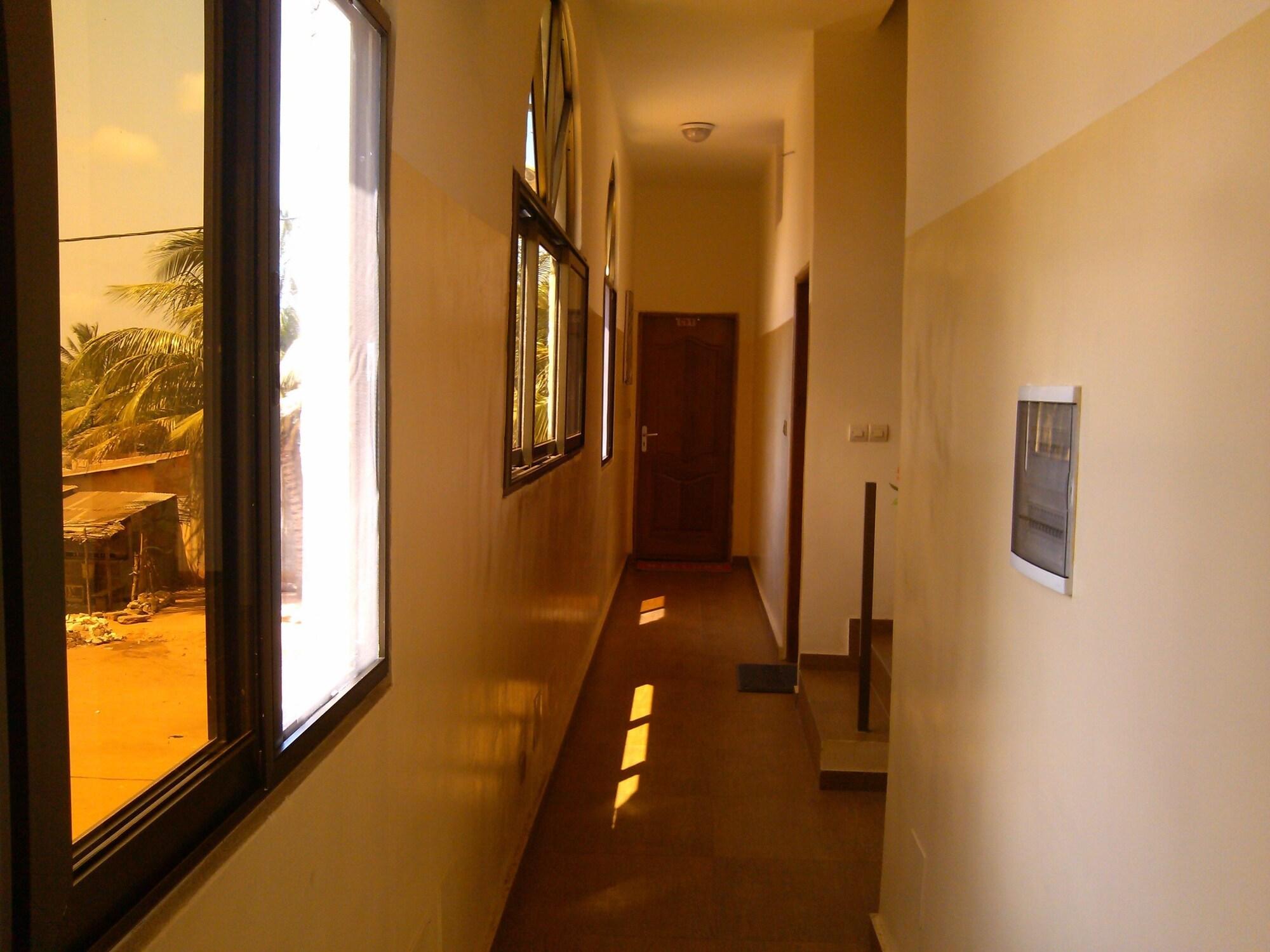 Varios Mary's Guest House