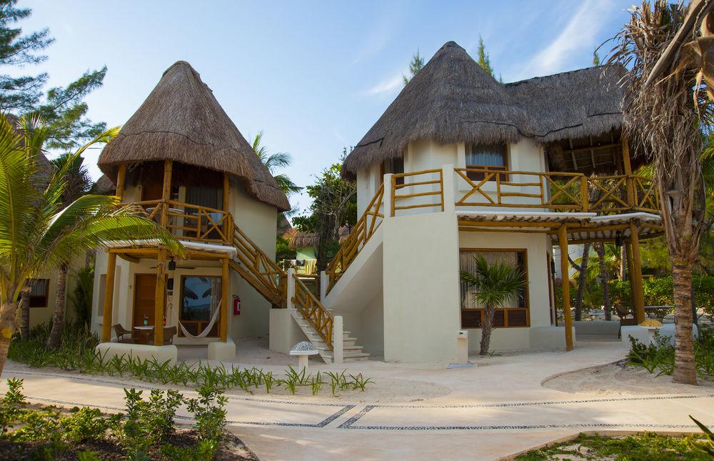 Hotel Mahekal Beach Resort & Spa