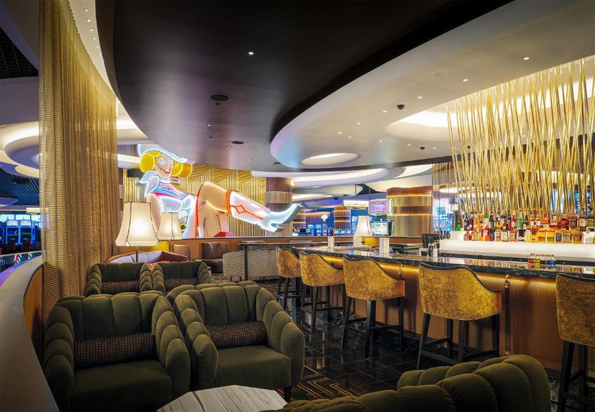 Vista Exterior Circa Resort & Casino – Adults Only