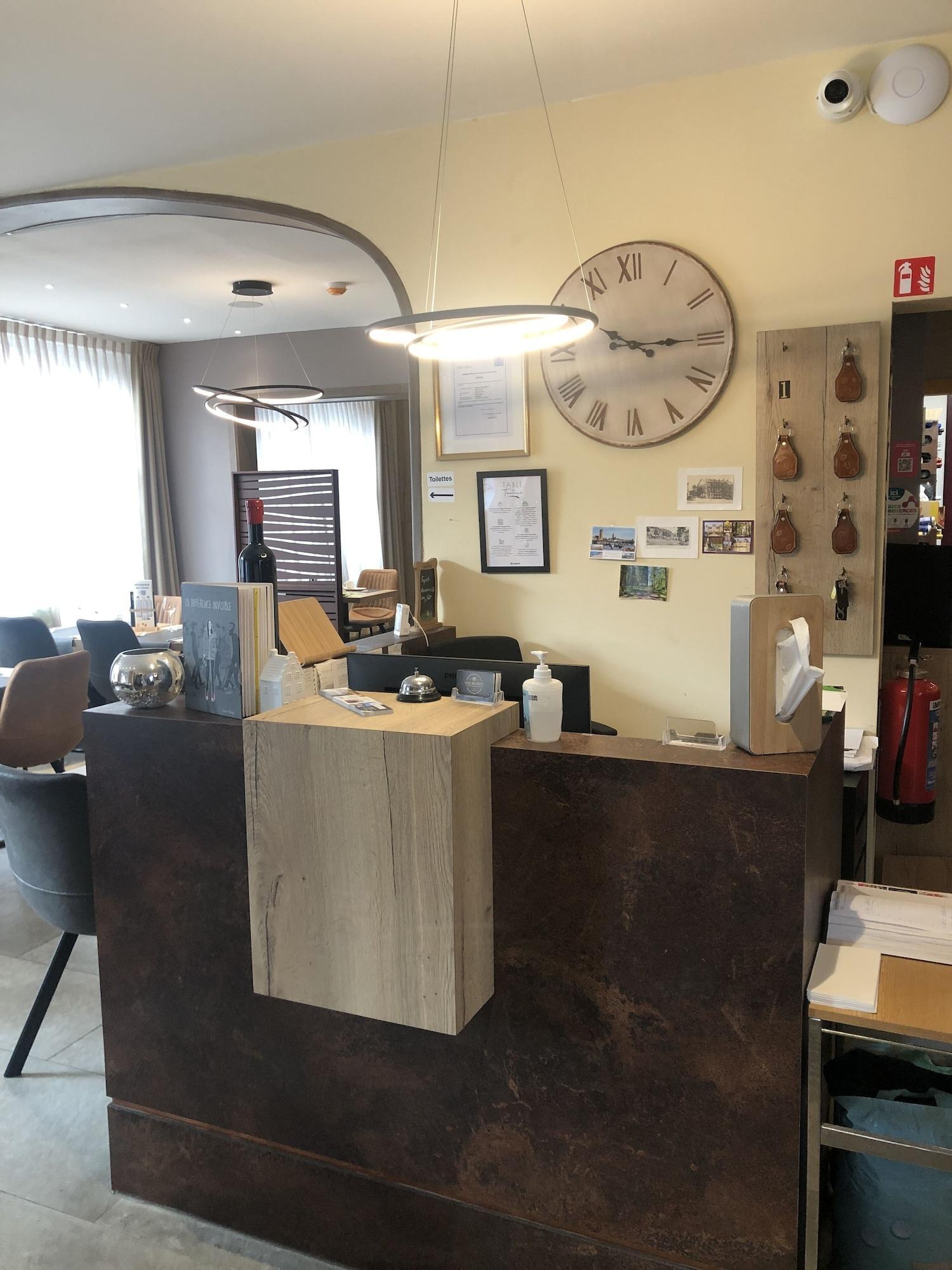 Vista Lobby Hotel des postes