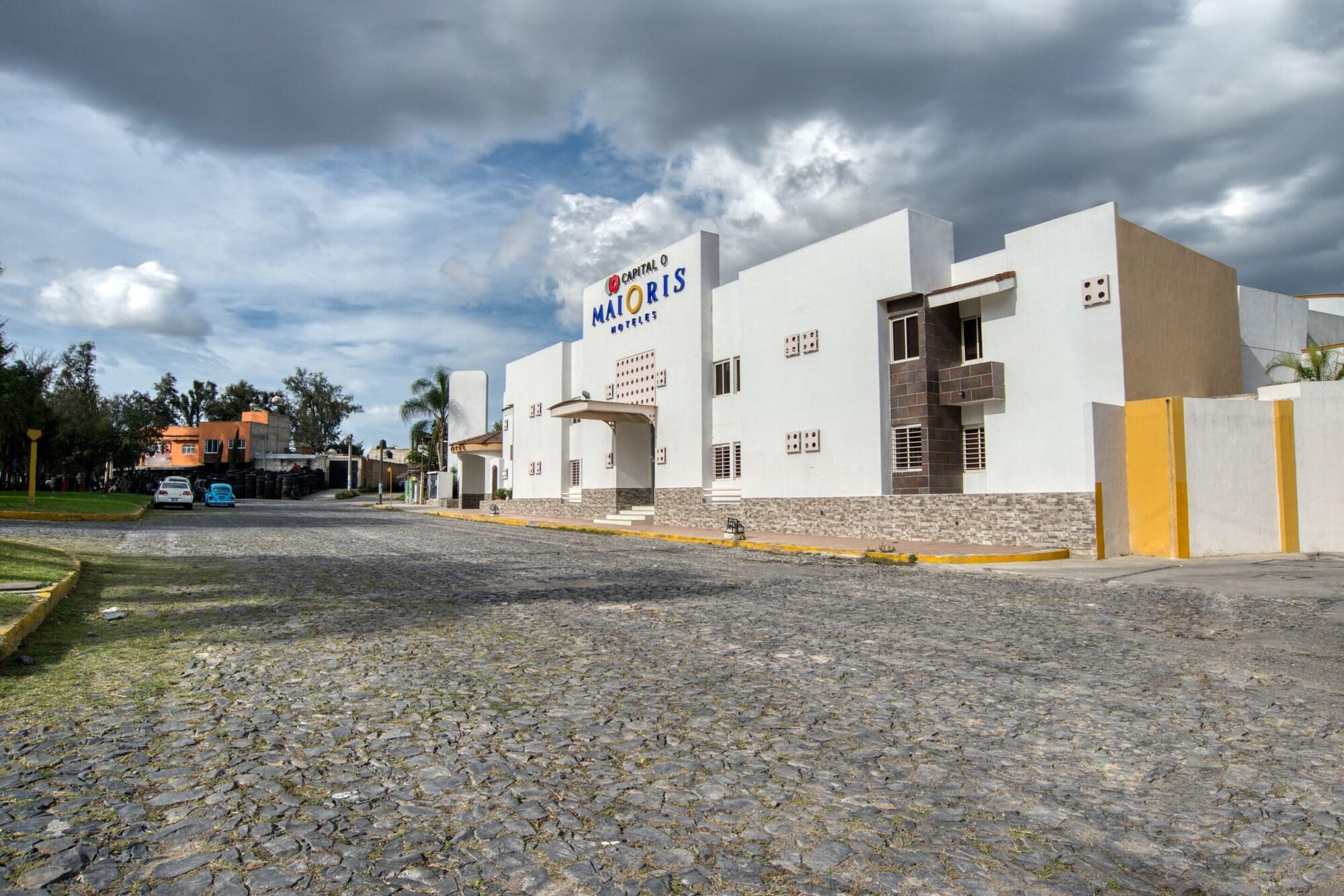 Vista Exterior Hotel Maioris Guadalajara