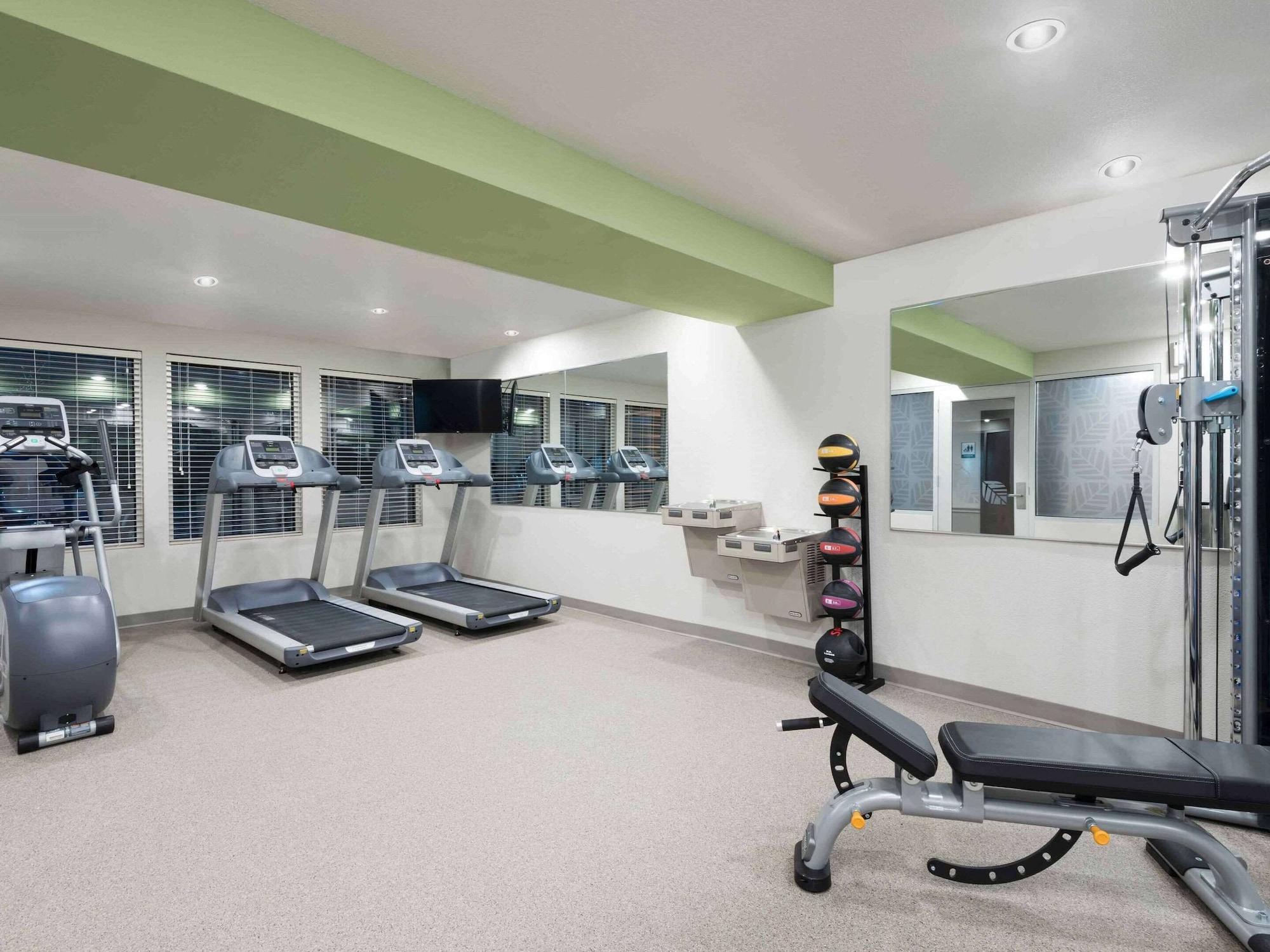 Gimnasio WoodSpring Suites Round Rock-Austin North