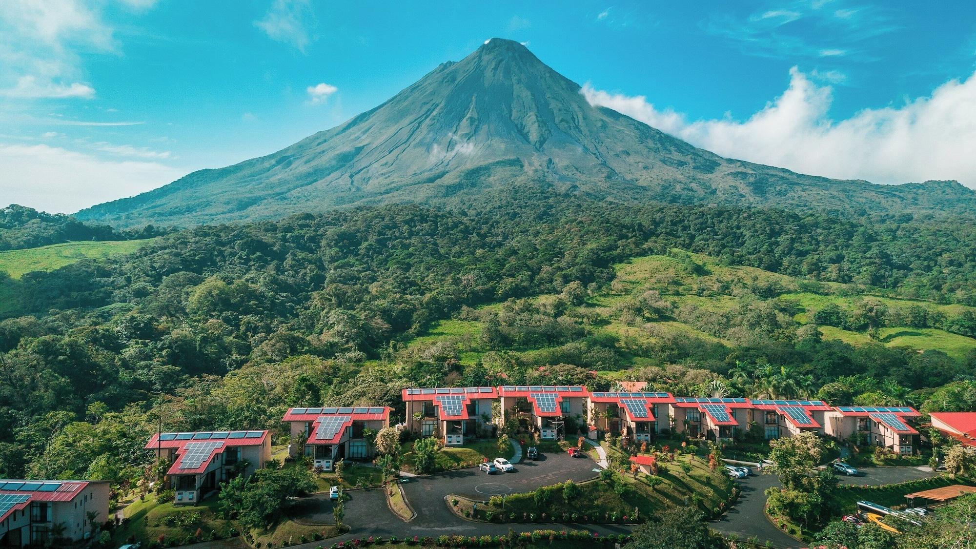 Vista Exterior Arenal Kioro Suites & Spa