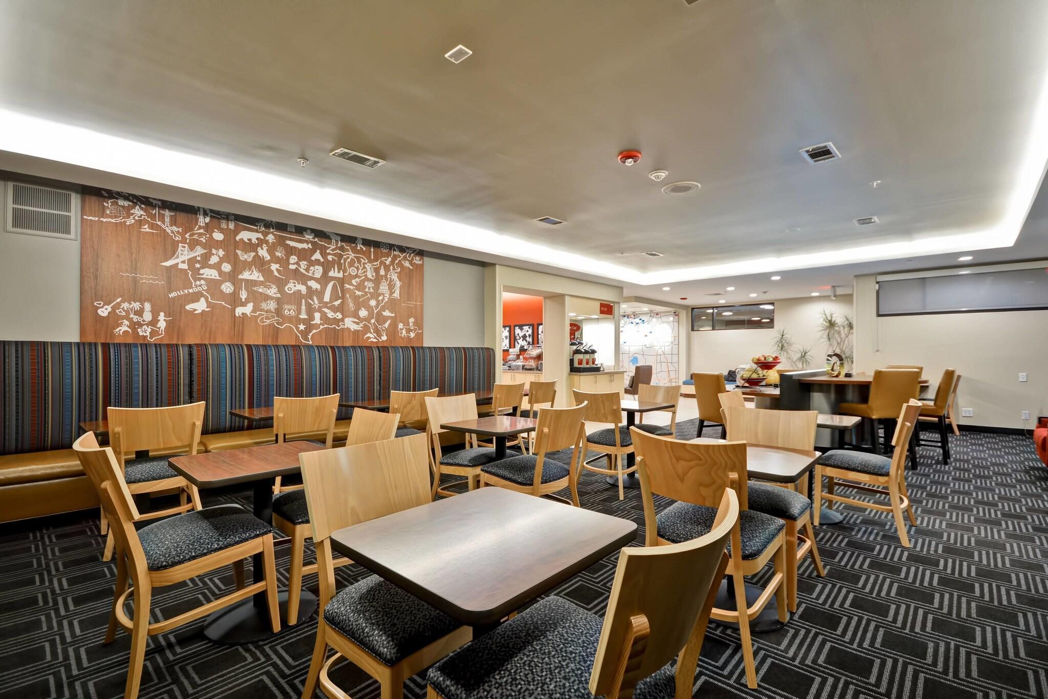 Restaurant TownePlace Suites by Marriott Dallas Lewisville