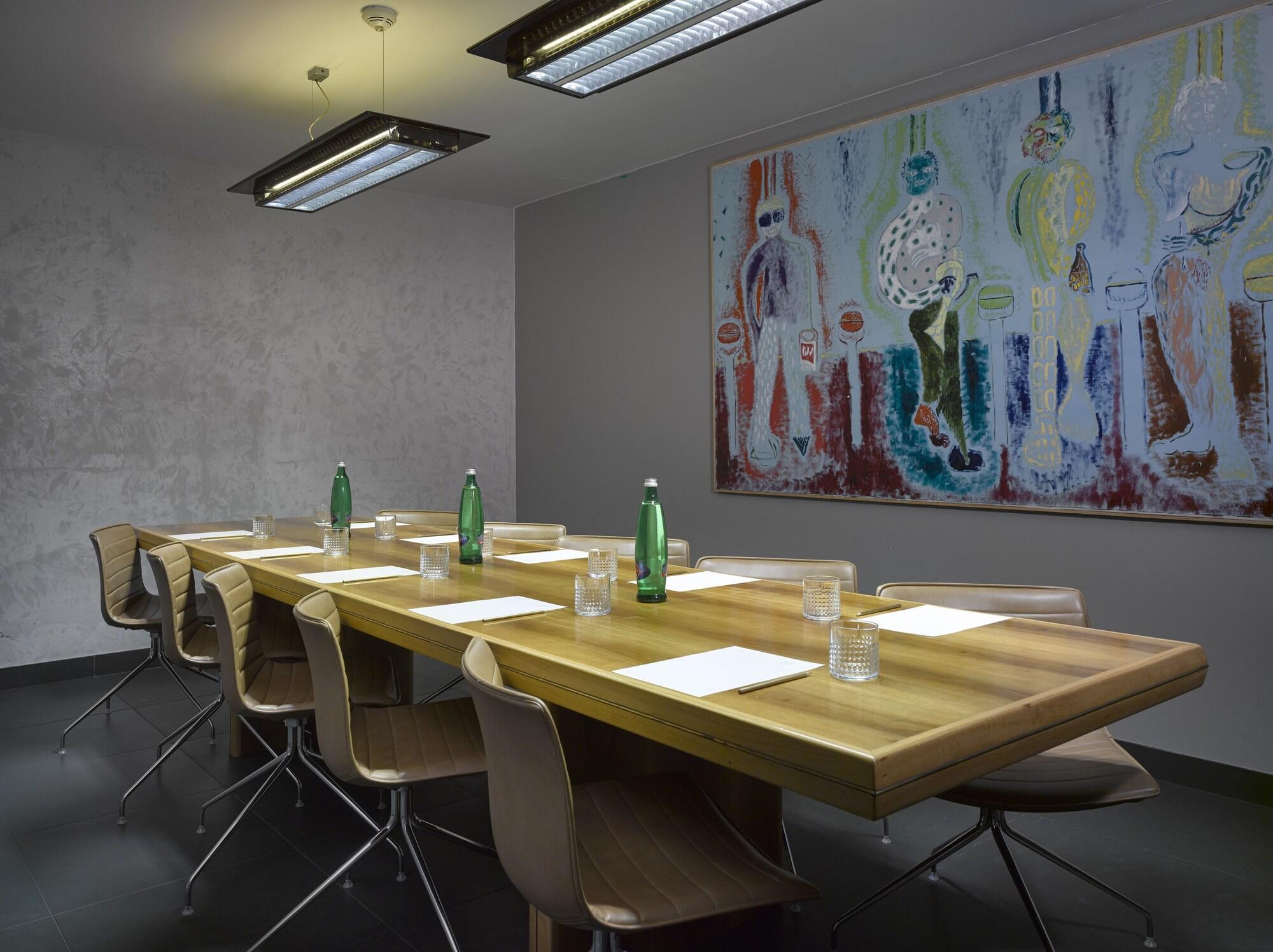 Sala de Reuniones The ICON Hotel