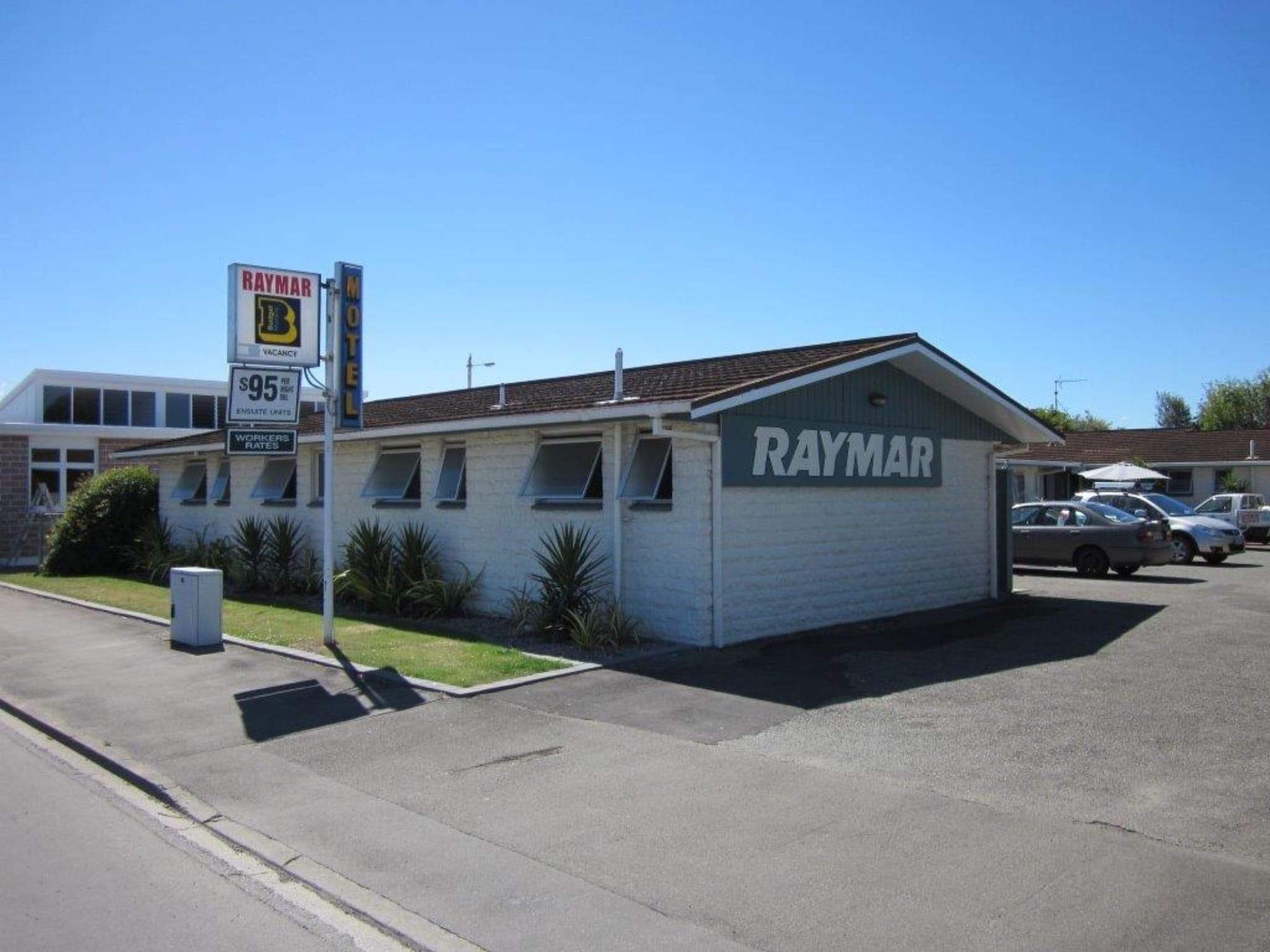 Varios Raymar Motor Inn