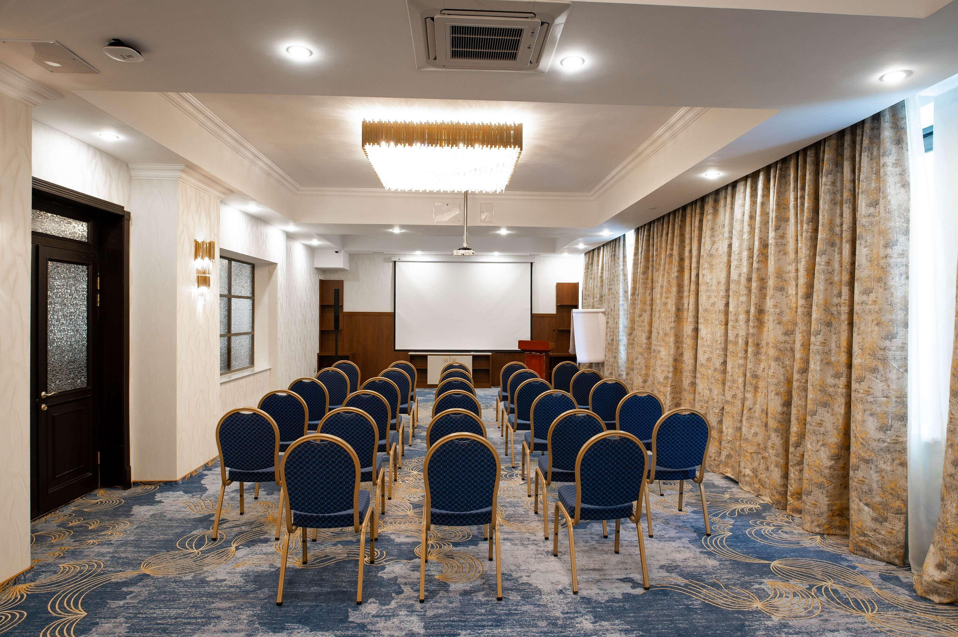 Centro de Negocios Best Western Plus Oskemen