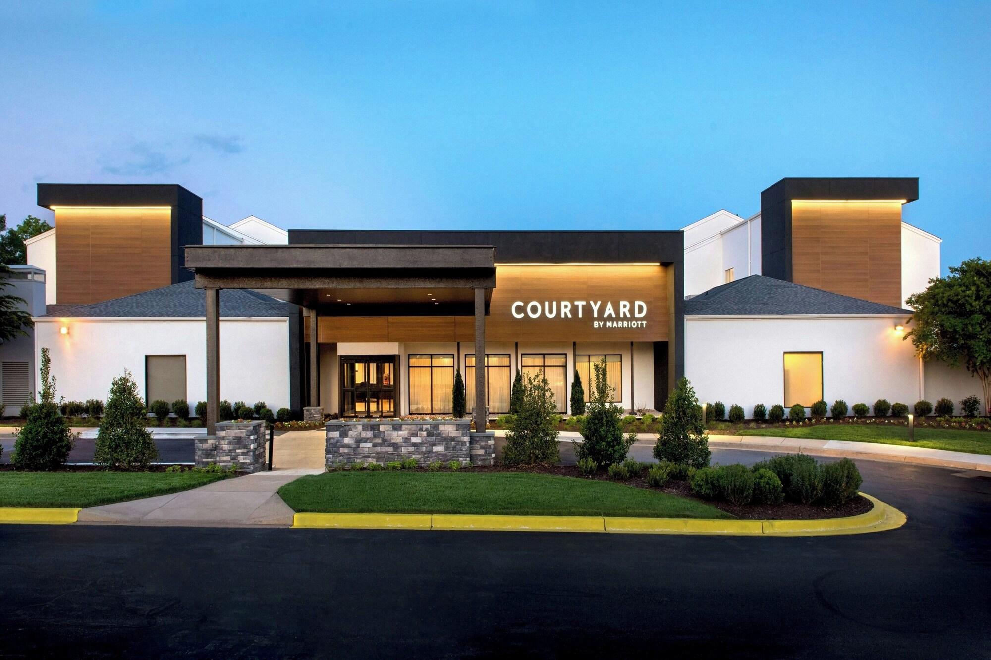 Varios Courtyard by Marriott Silver Spring North/White Oak