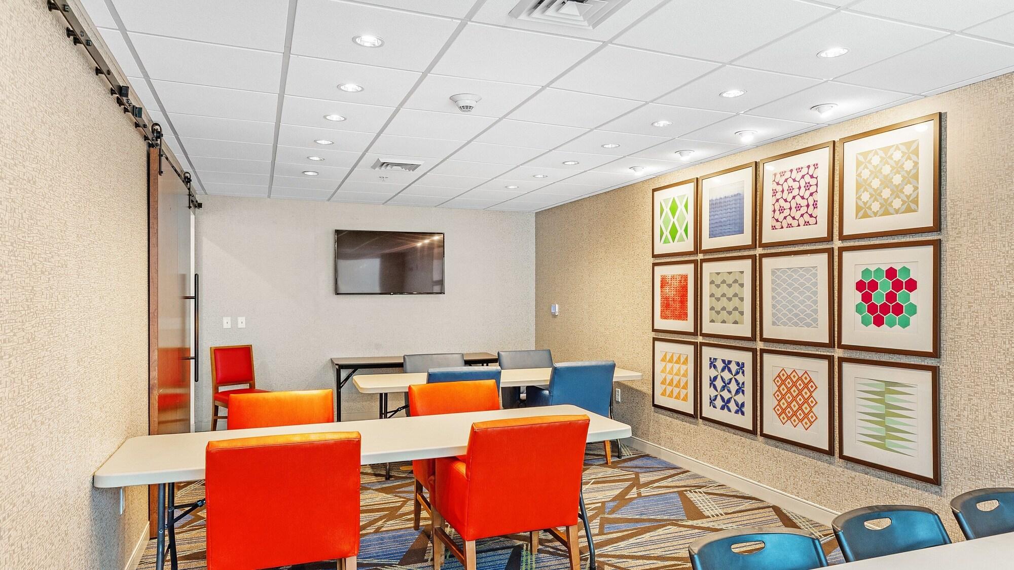 Sala de Reuniones Holiday Inn Express & Suites Mobile - University Area by IHG