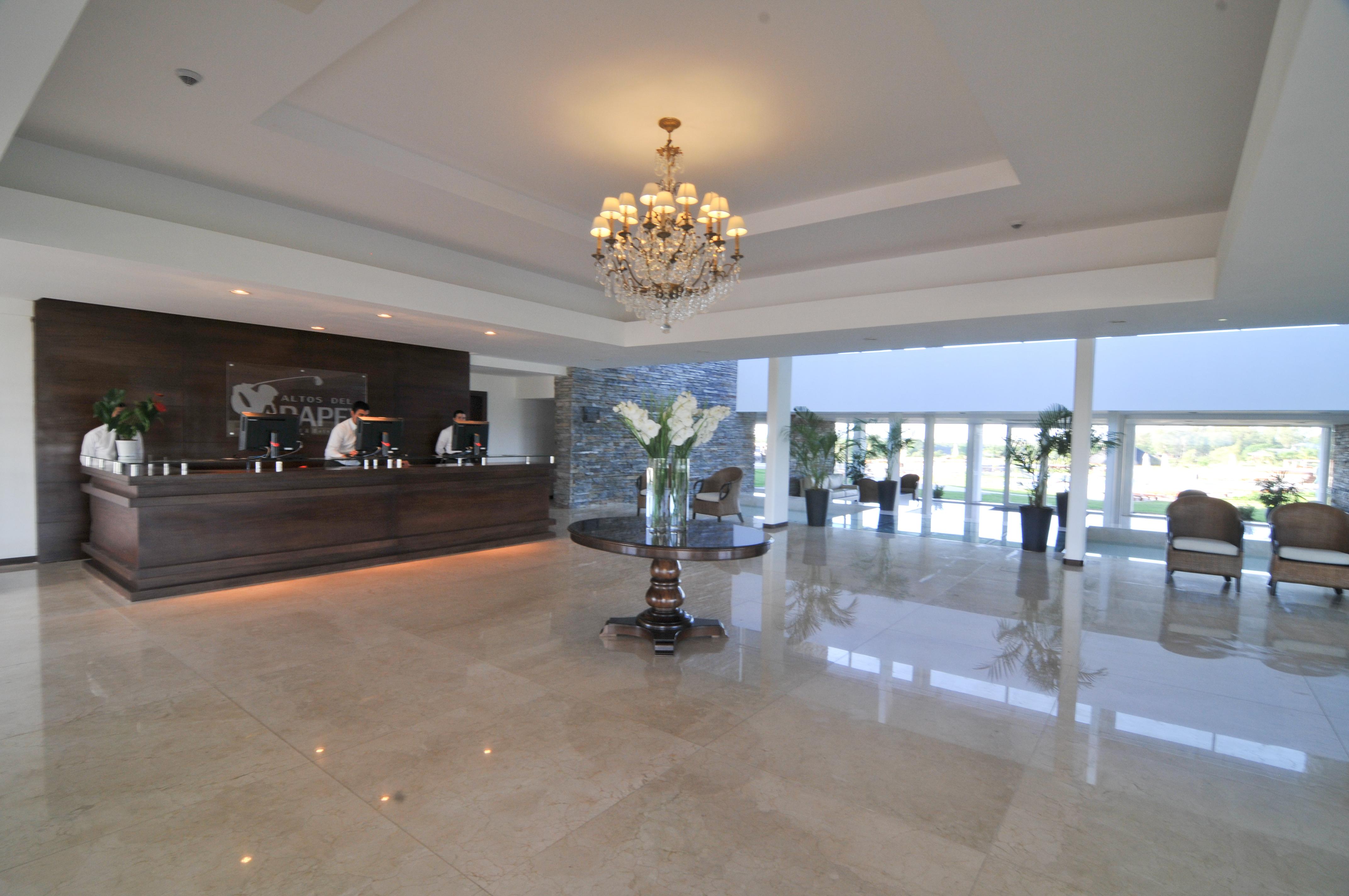 Vista Lobby Altos del Arapey Club de Golf & Hotel Termal