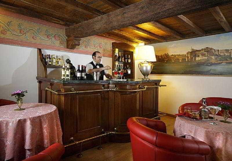 Bar/Salón Hotel Pantheon