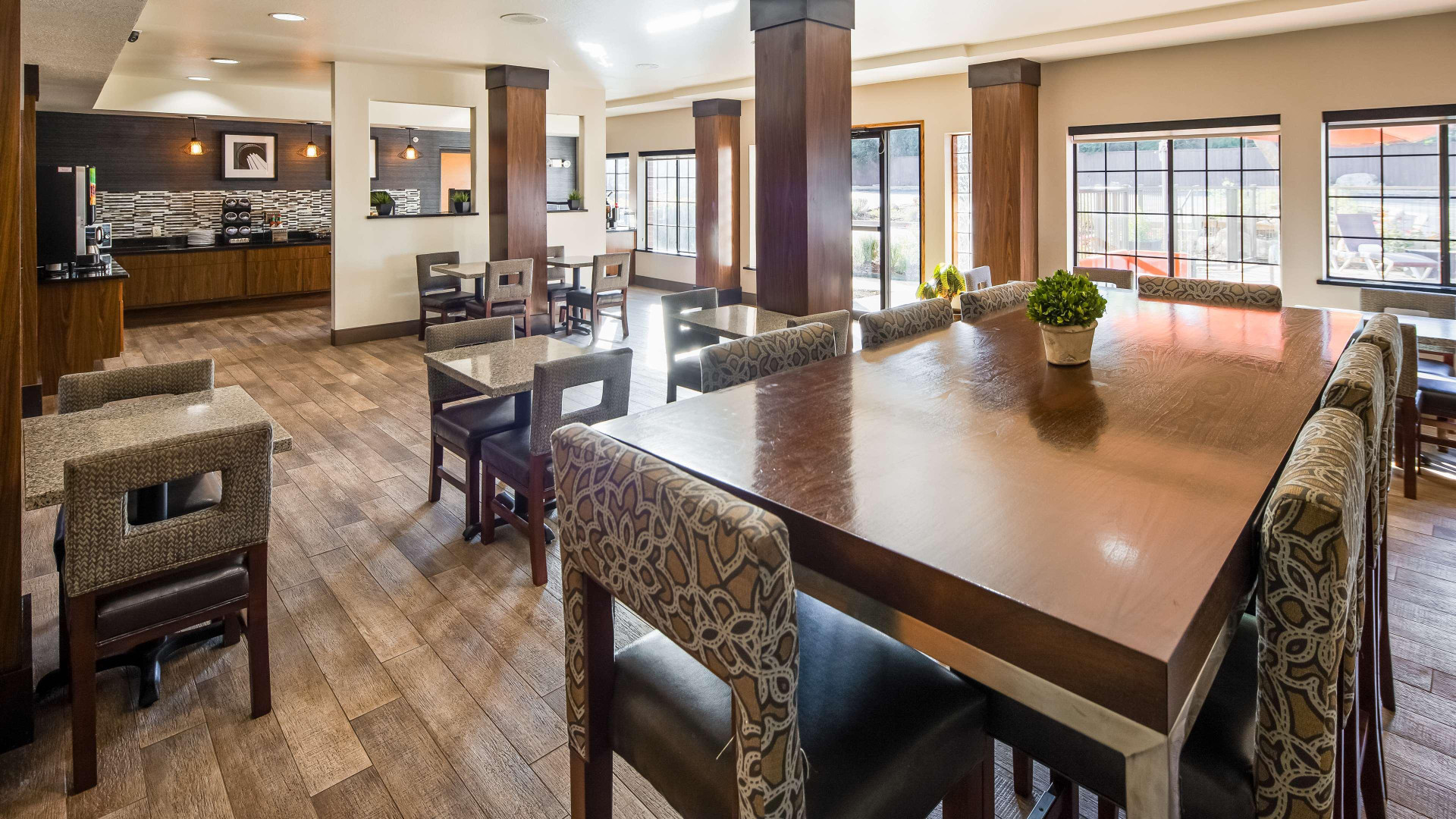 Restaurant Best Western Plus Hill Country Suites