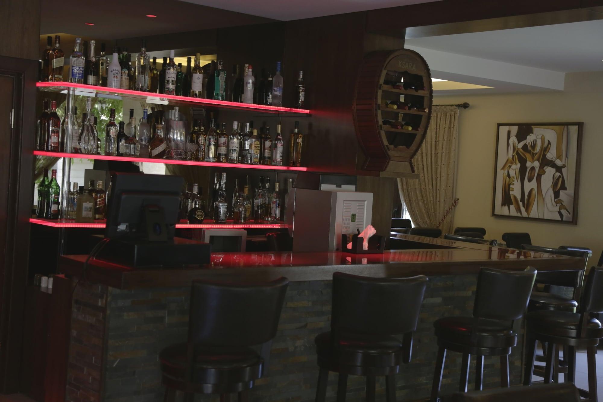 Bar/Salón The Lodge Inn Hotel