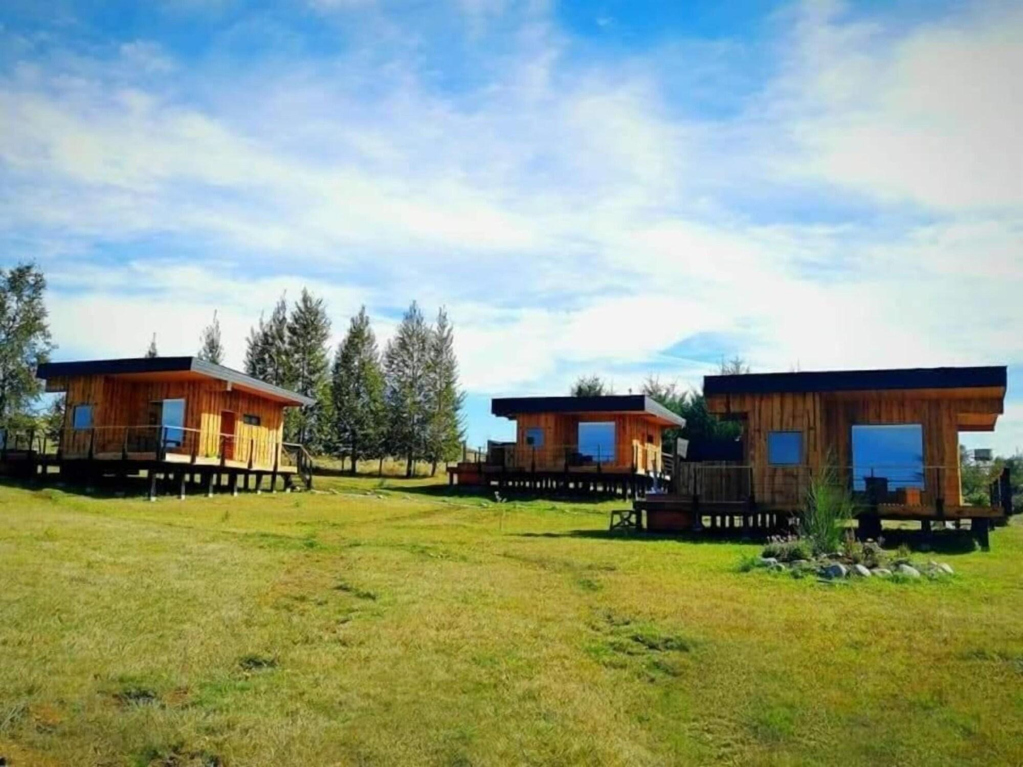 Vista Exterior Karibuni - Familiar Lodging & Private Spa