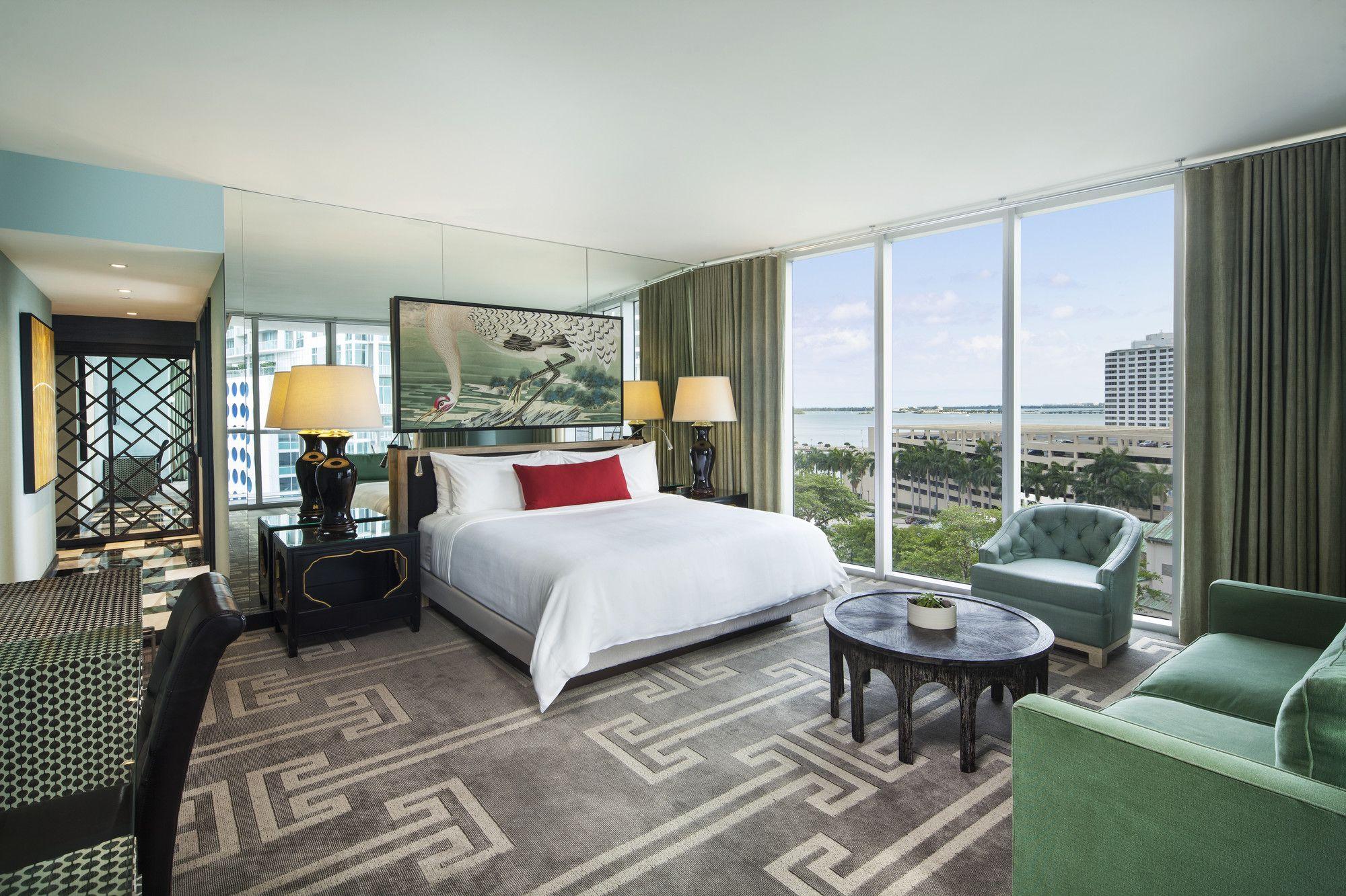 Guest room Viceroy Miami
