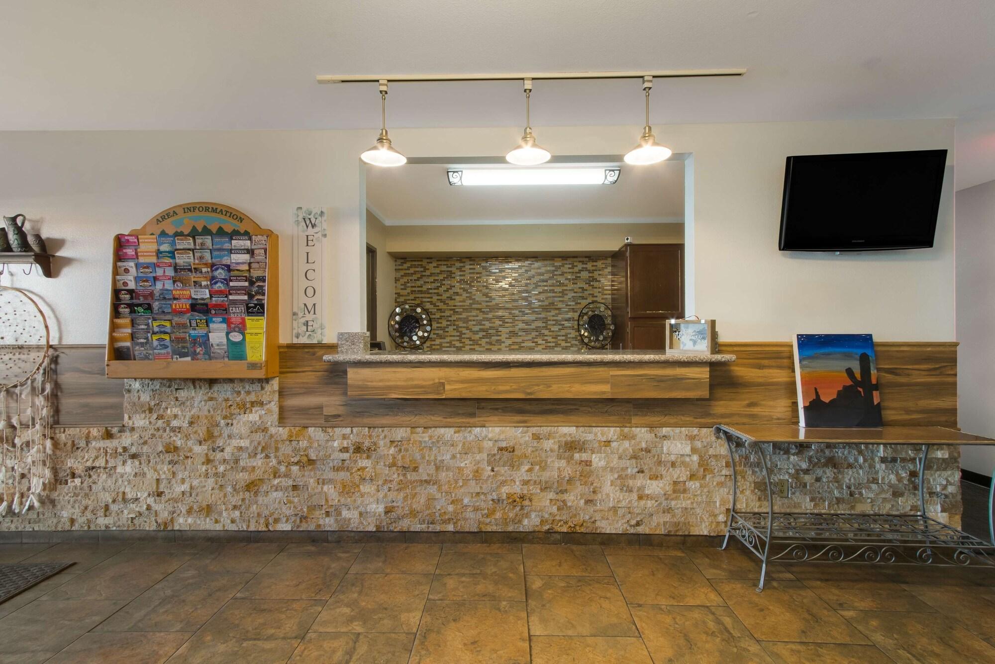 Vista Lobby SureStay by Best Western Camp Verde