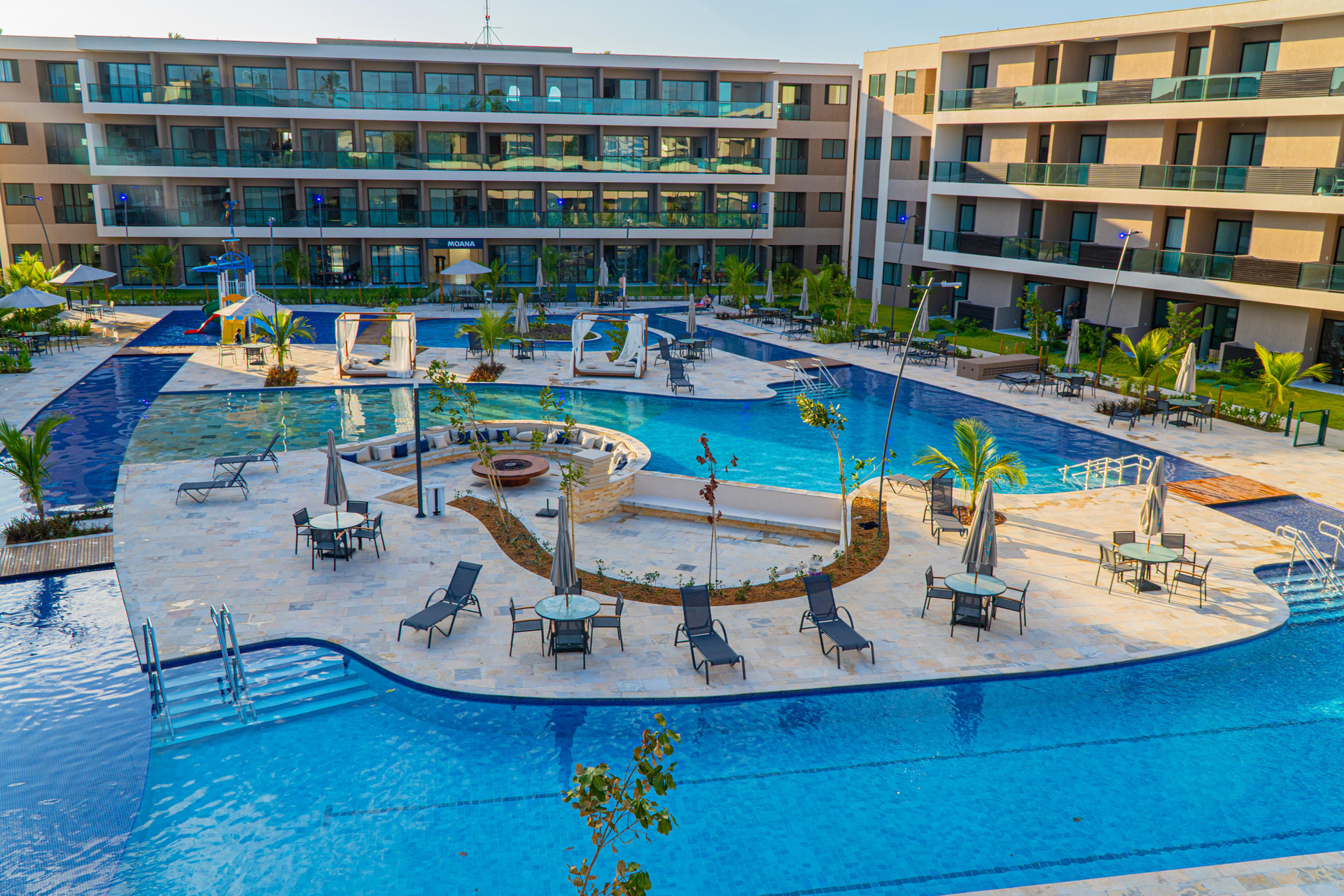 Vista Exterior Malia Resort By Mai