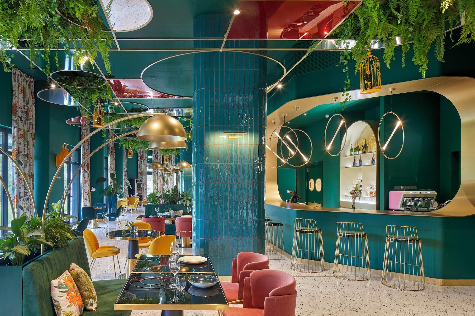 Bar/Salón Ego Spa Adult Only