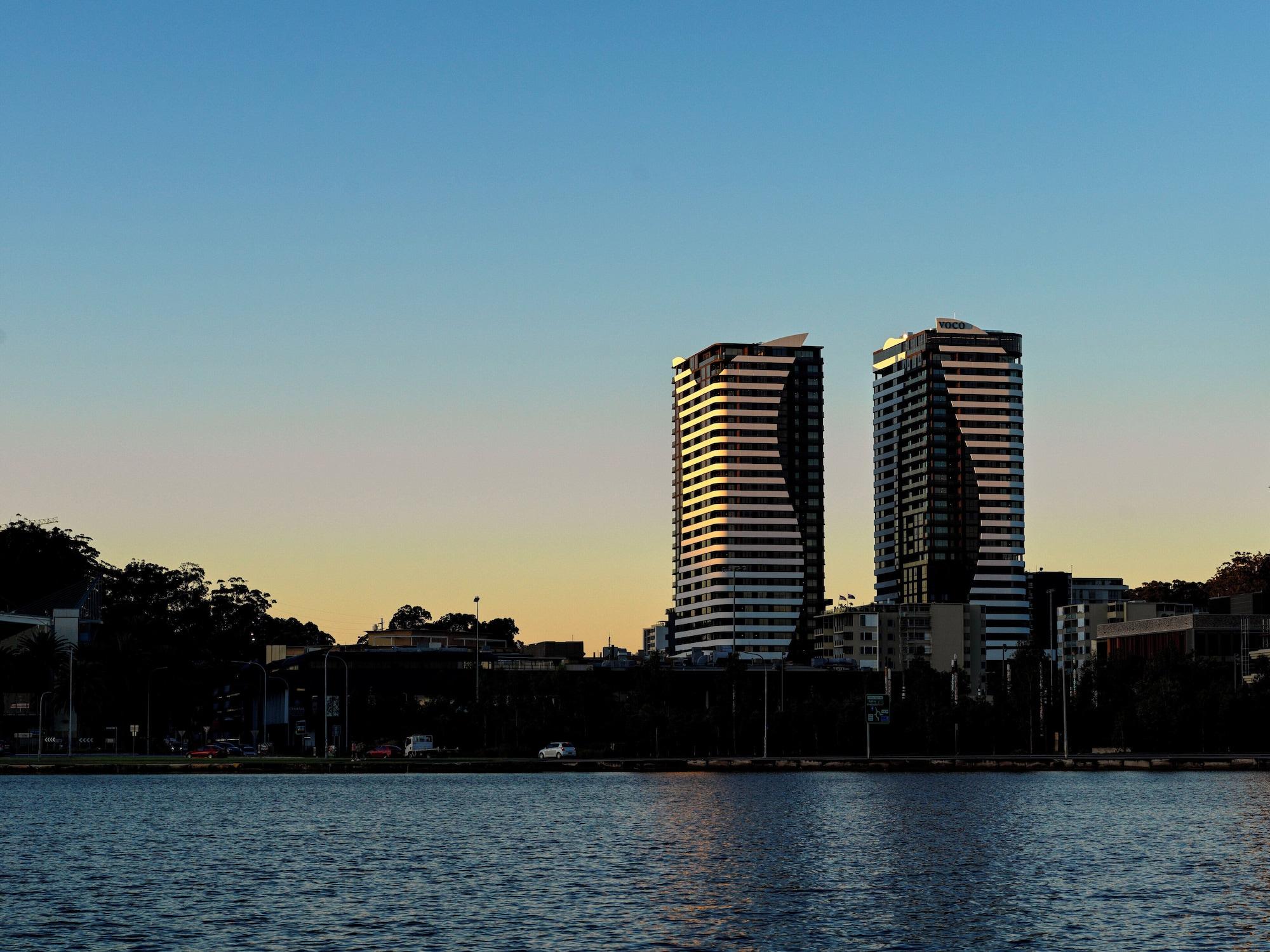 Vista Exterior voco Gosford by IHG