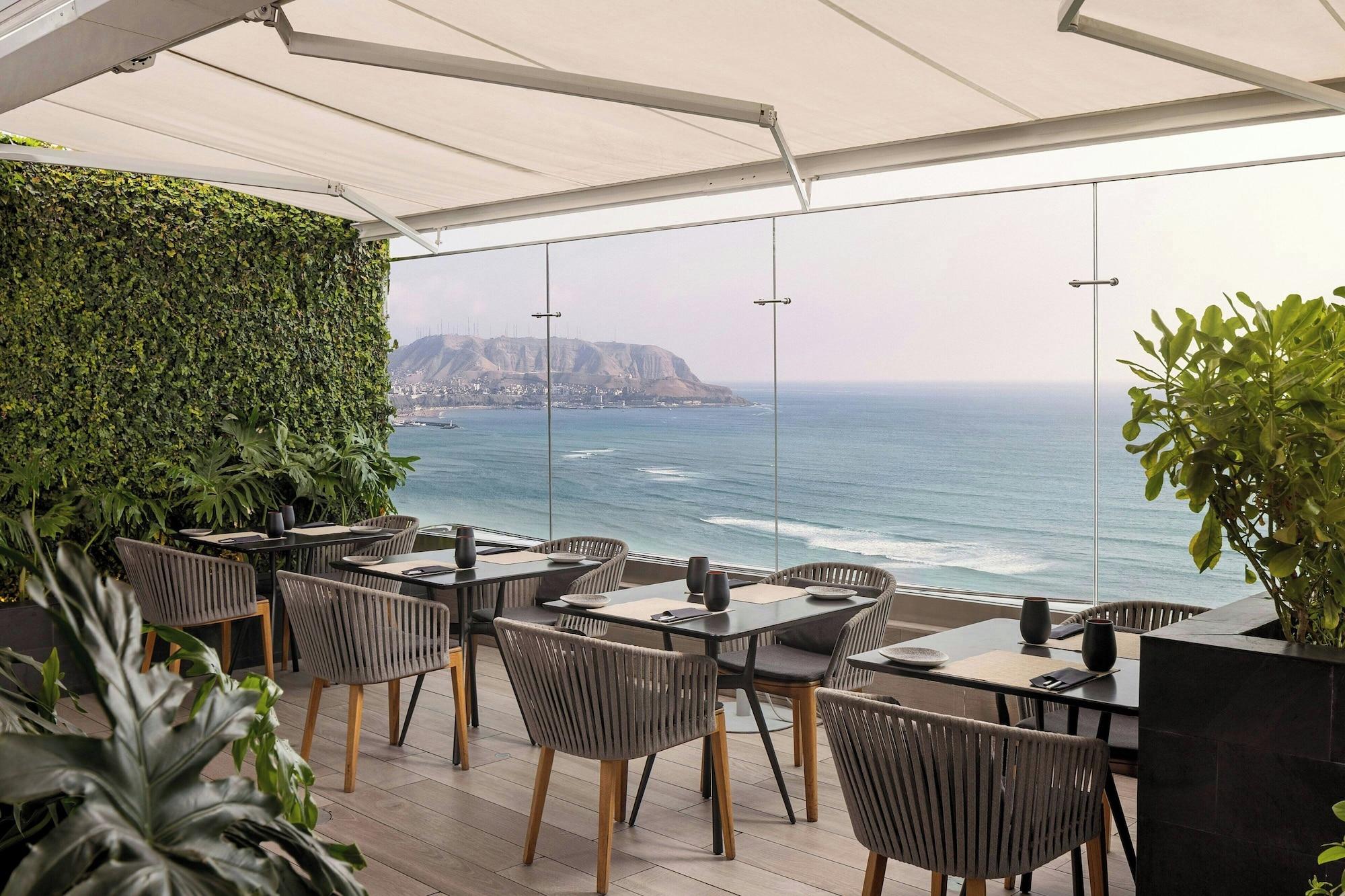 Restaurant AC Hotel by Marriott Lima Miraflores