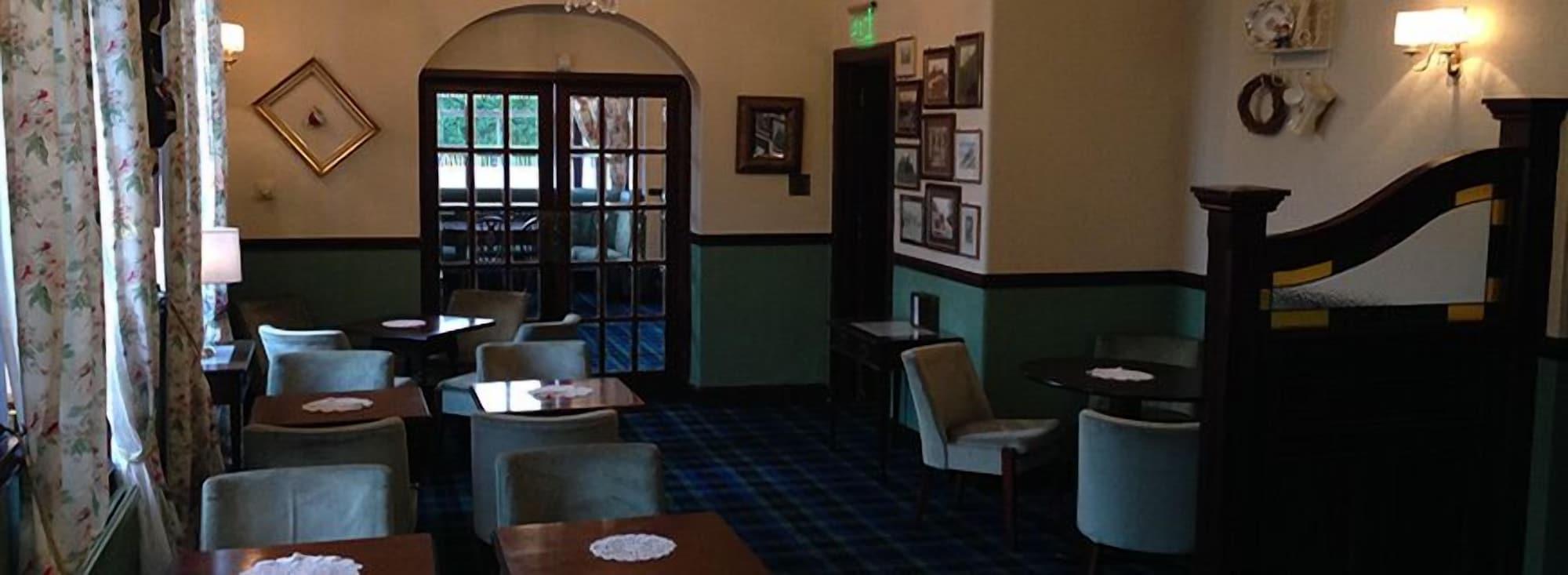 Vista Lobby Chapel Cross Guest House