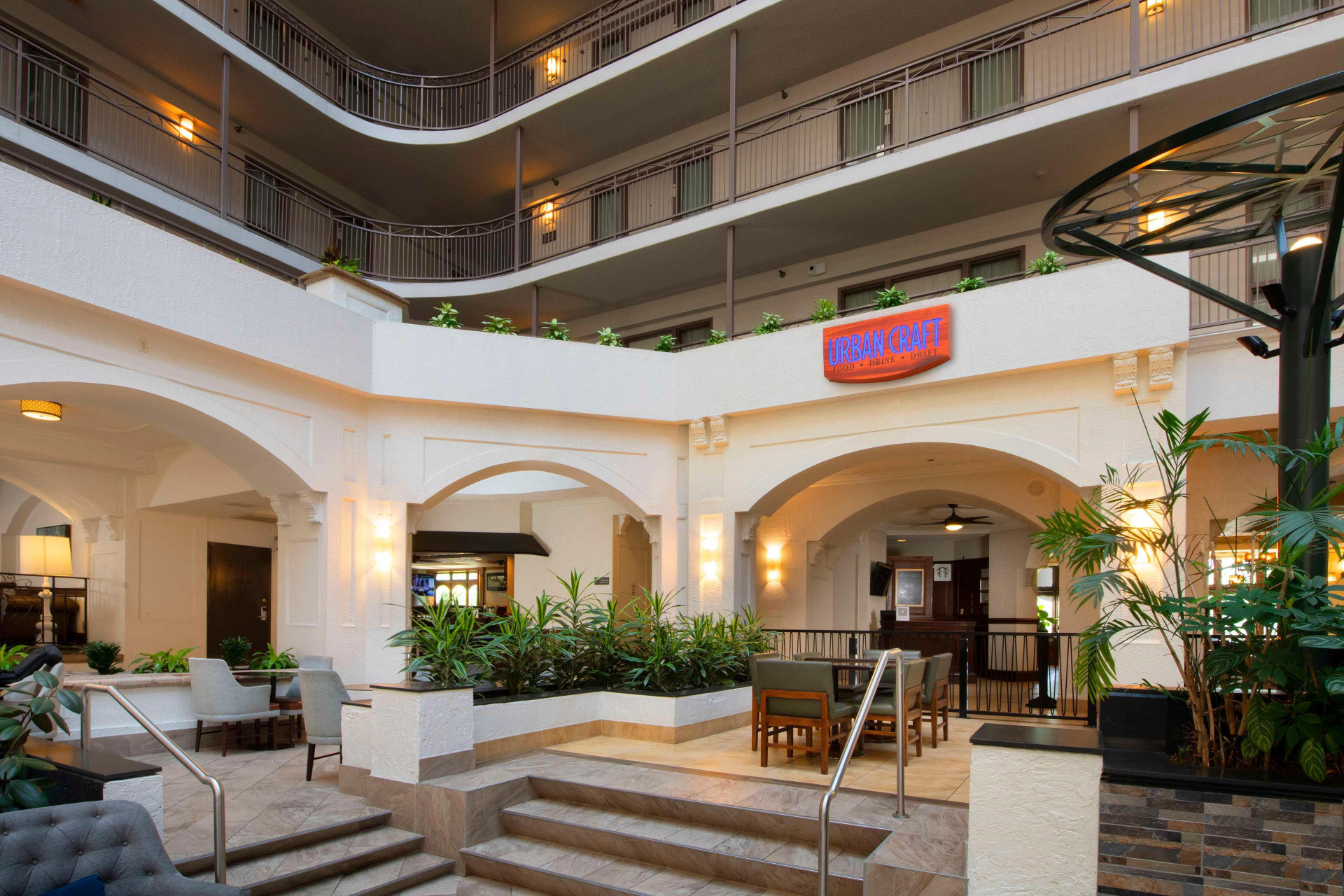 Restaurant Embassy Suites by Hilton Dallas DFW Airport South