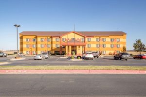Alojamiento - Quality Inn & Suites MidAmerica Industrial Park Area