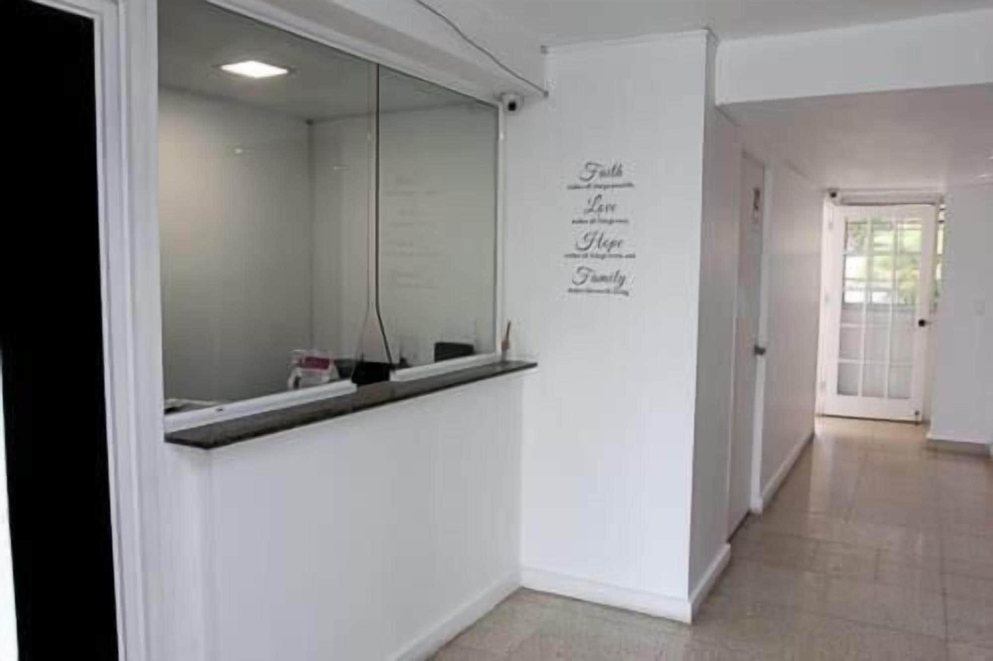 Vista Lobby Hostal Familiar Carmencita - Hostel