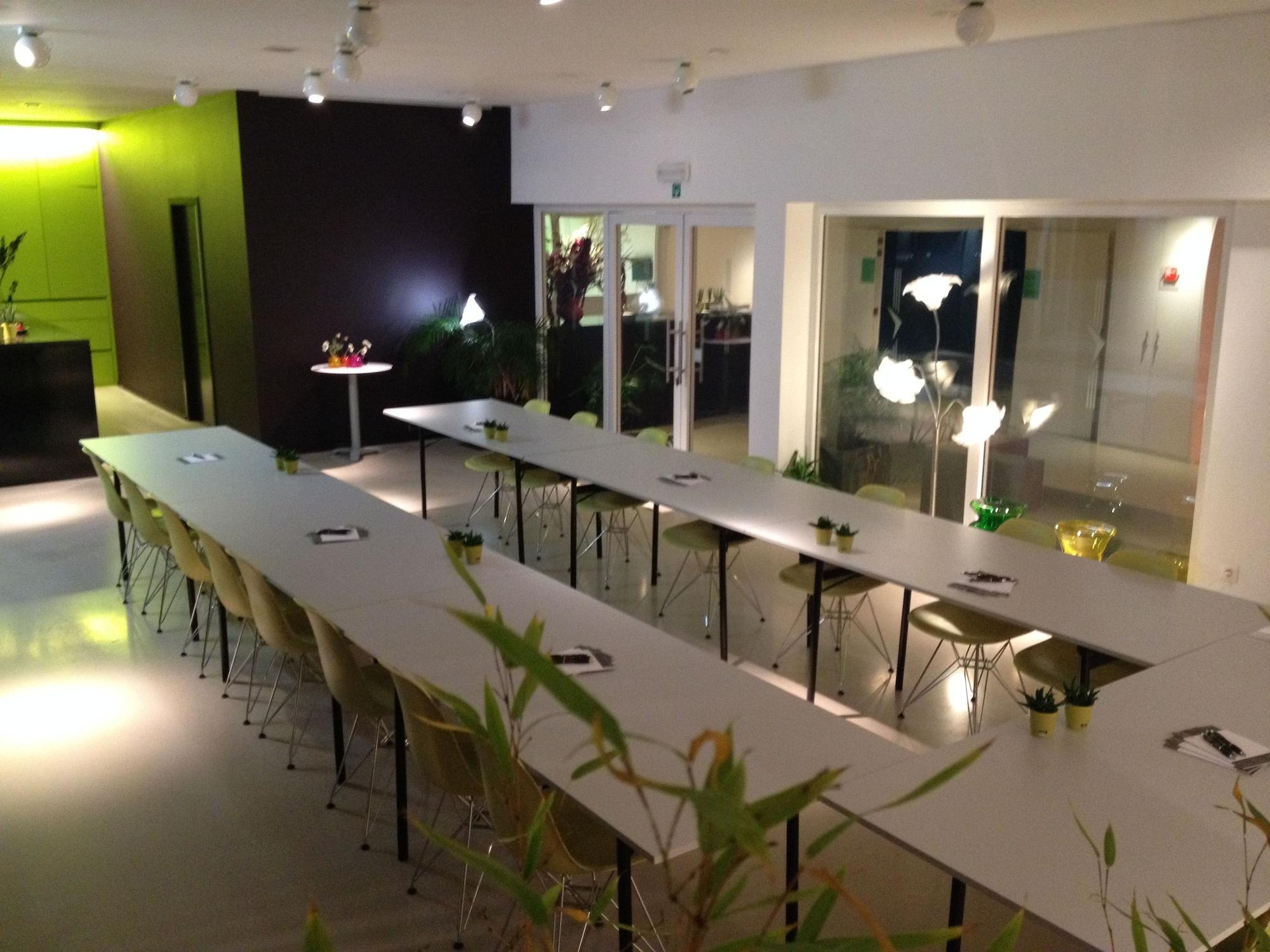 Sala de Reuniones Corbie Geel