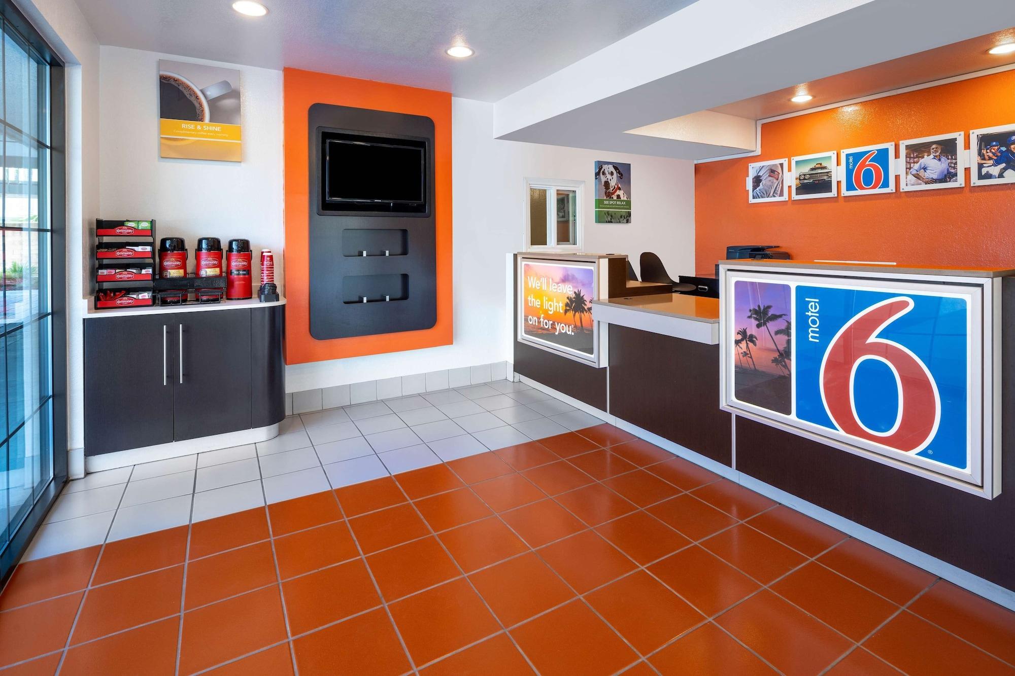 Bar/Salón Motel 6 Carpinteria, CA - Santa Barbara - South