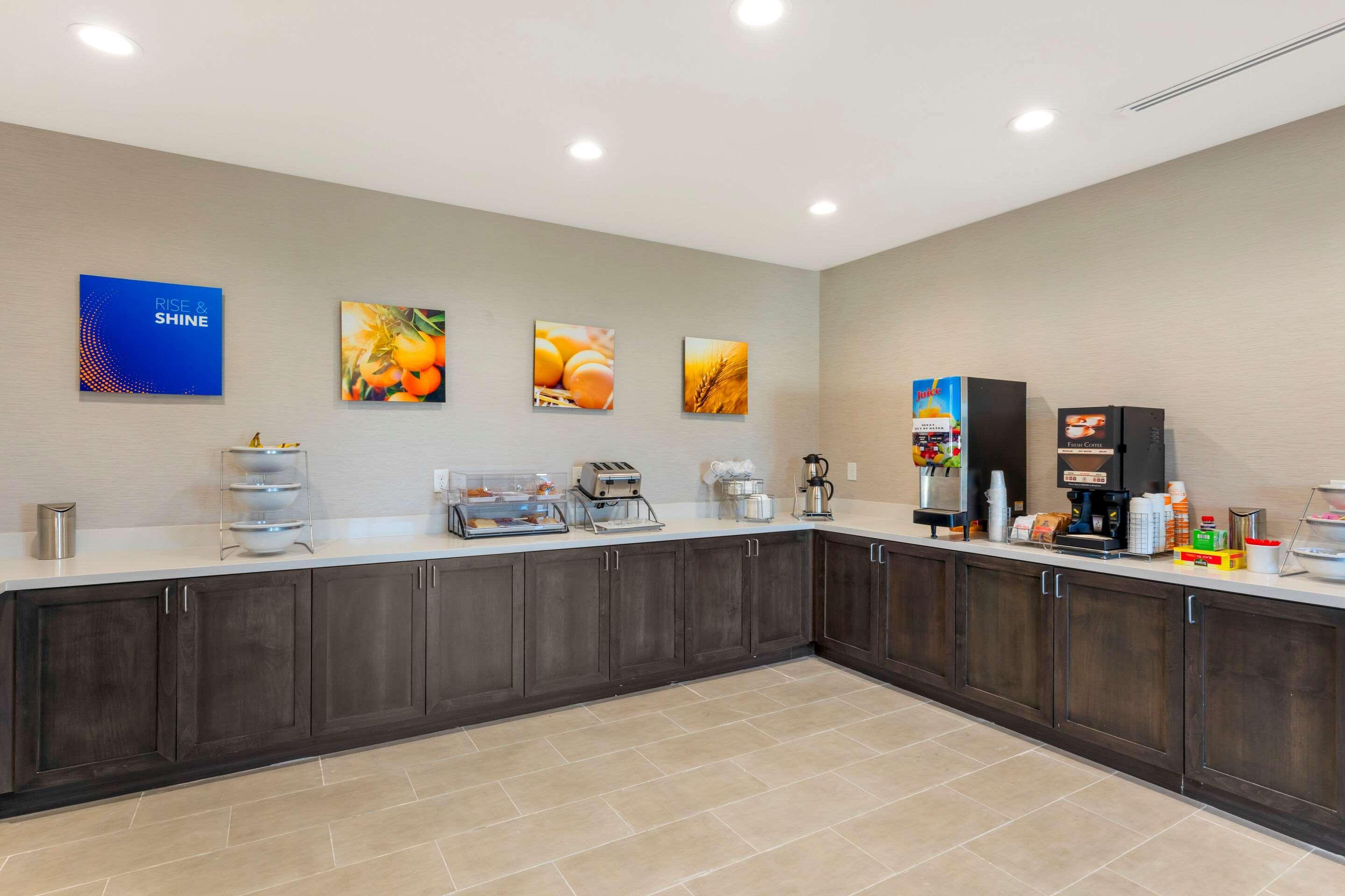 Restaurant Comfort Inn & Suites Balch Springs - SE Dallas
