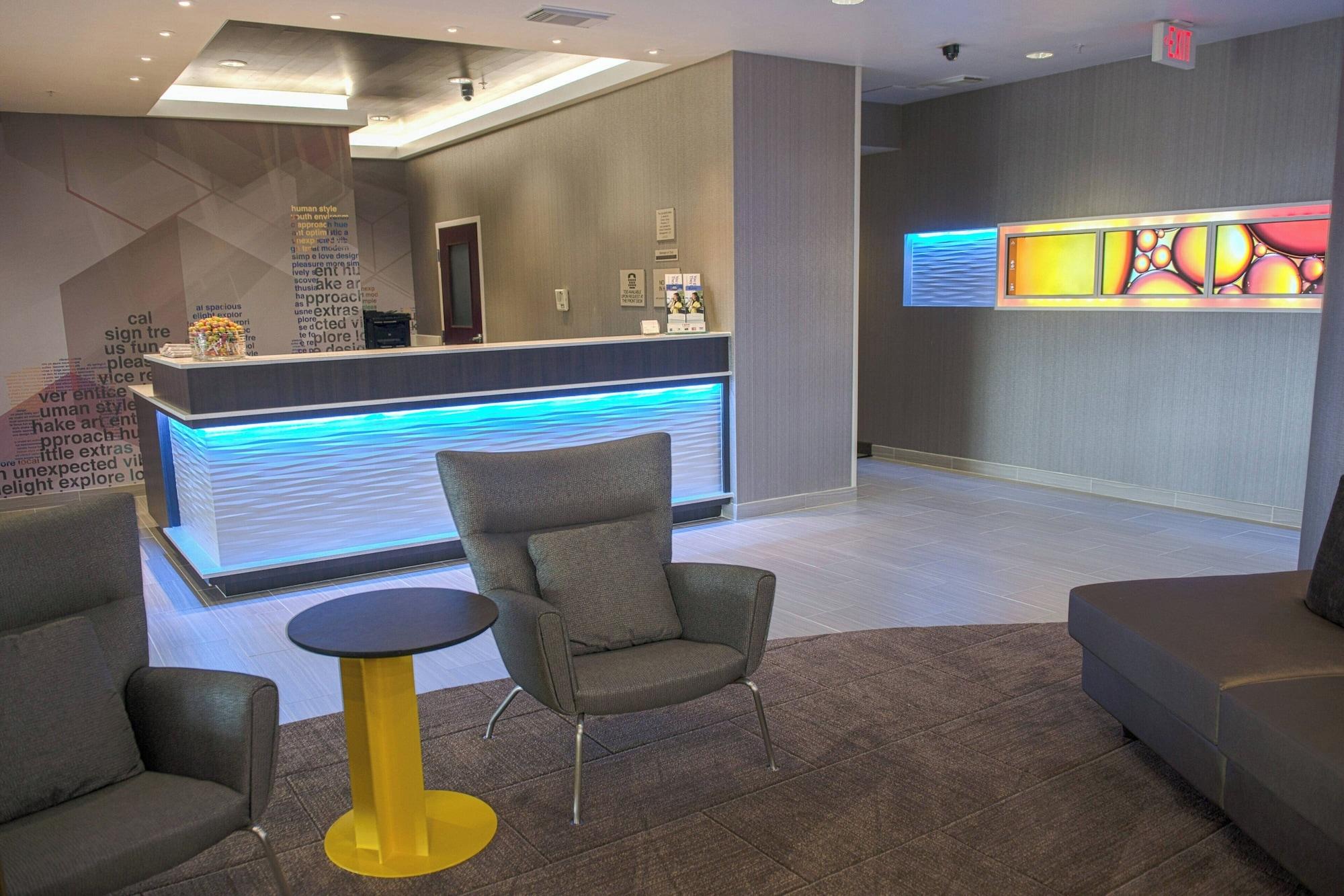 Vista Lobby SpringHill Suites by Marriott Houston Pearland