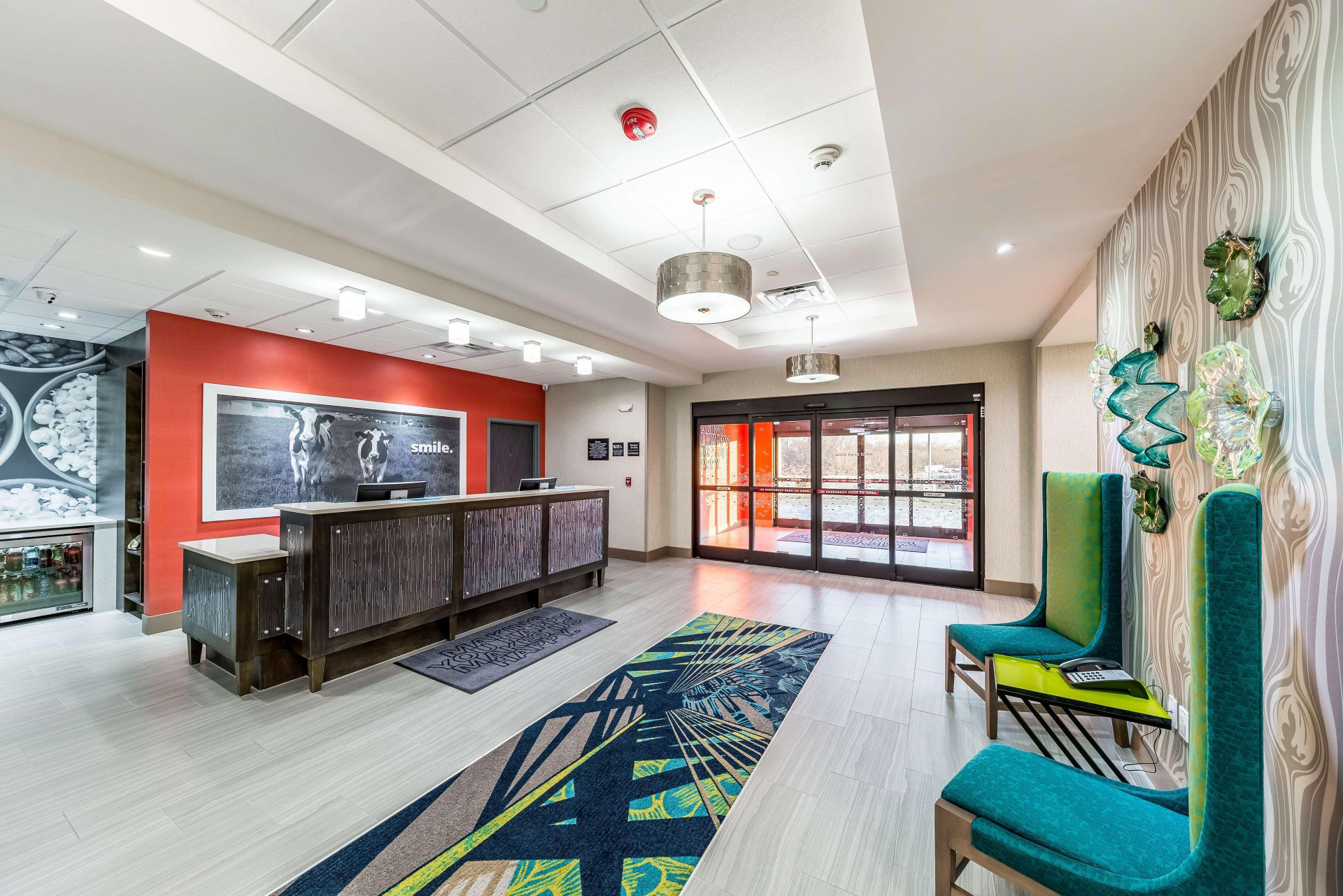Vista Lobby Hampton Inn & Suites Pryor