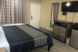 Alojamiento - Luxury Inn & Suites