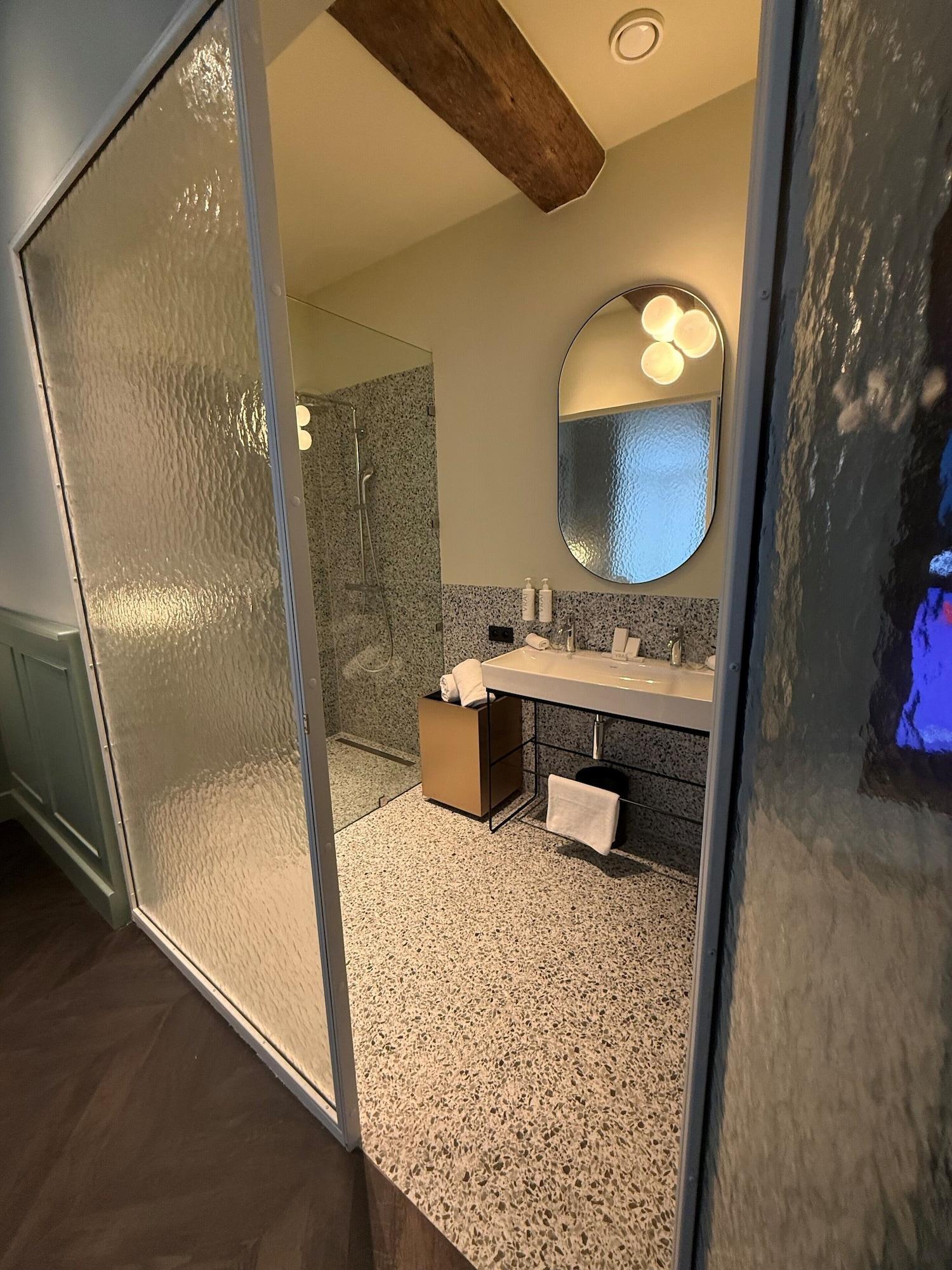 Equipamiento de Habitación Amosa Liège City Centre Hotel