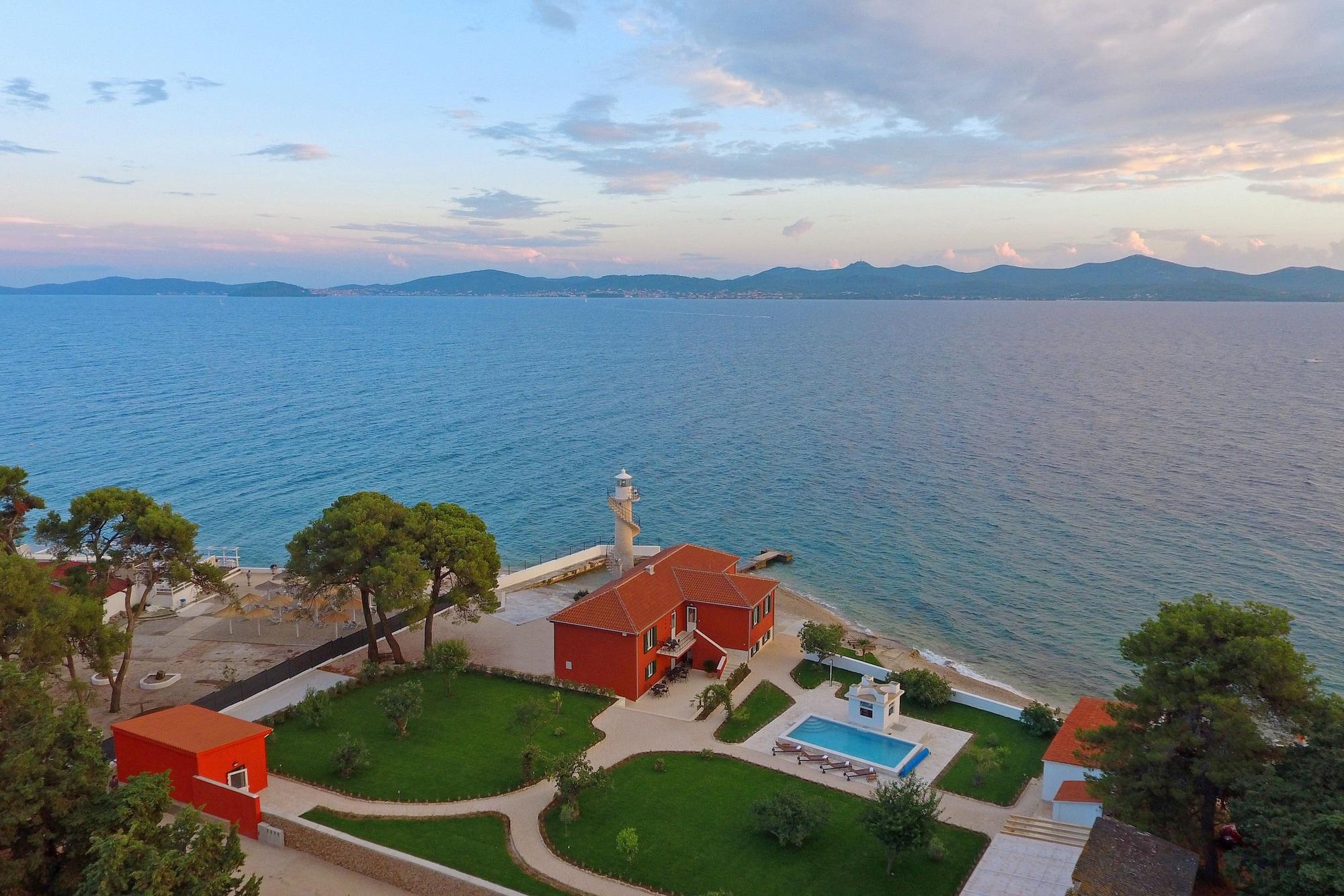 Vista Exterior Puntamika Lanterna