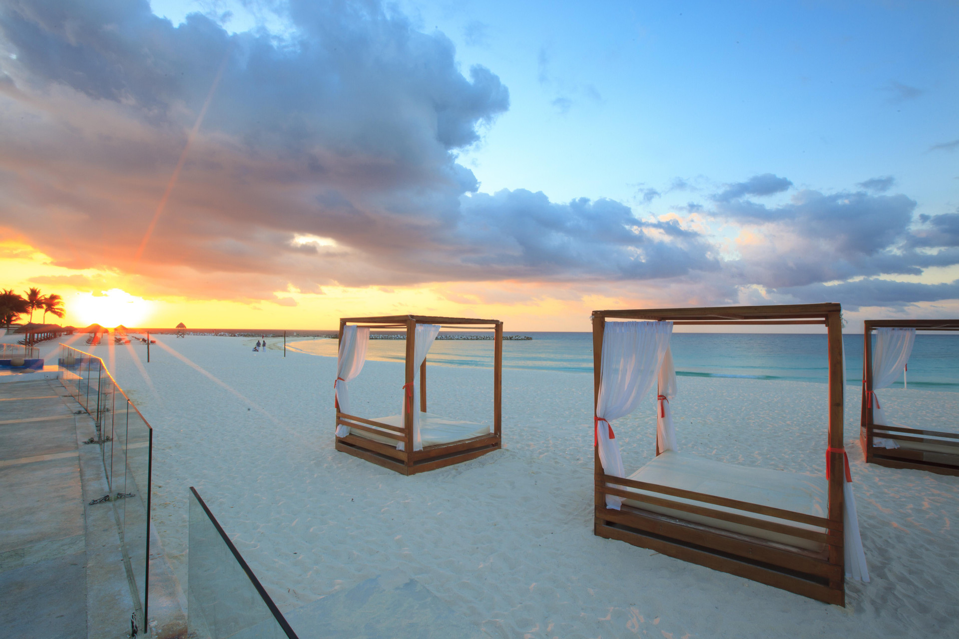 Beach Krystal Cancun