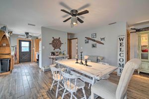 Alquiler Vacacional - Riverfront Retreat w/ Patio in Withlacoochee