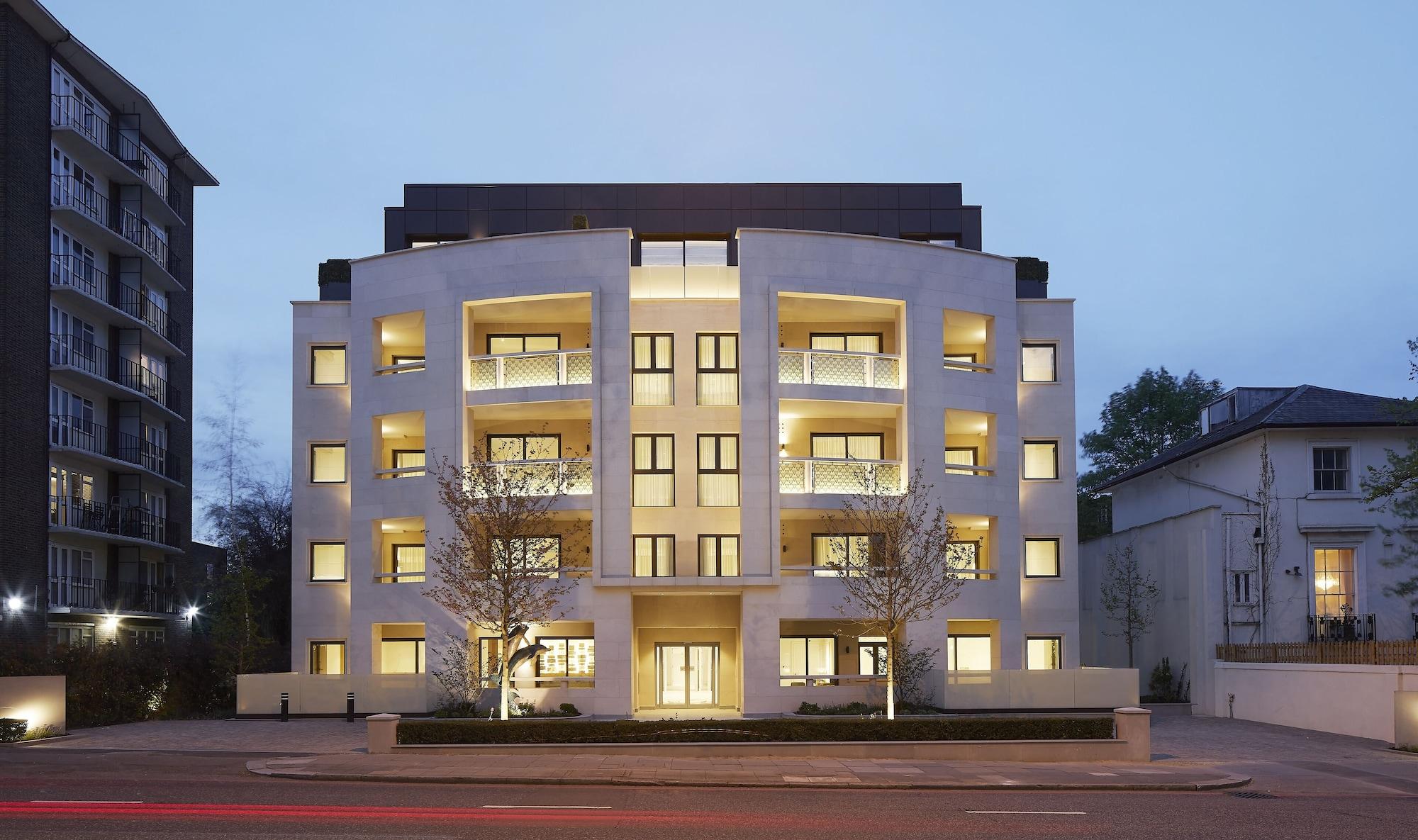 Varios Sanctum London Regents Park